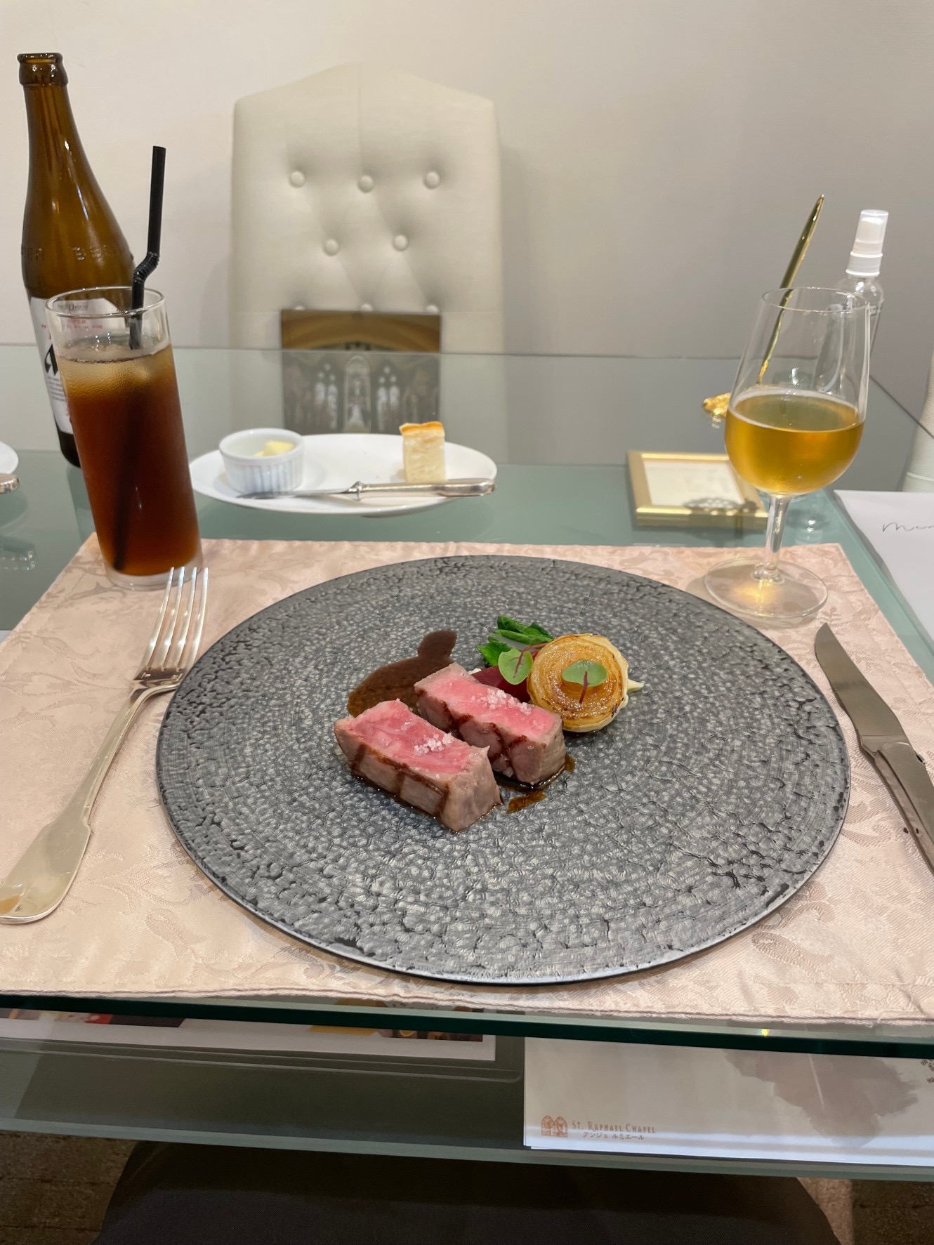 セント・ラファエロチャペル御堂筋