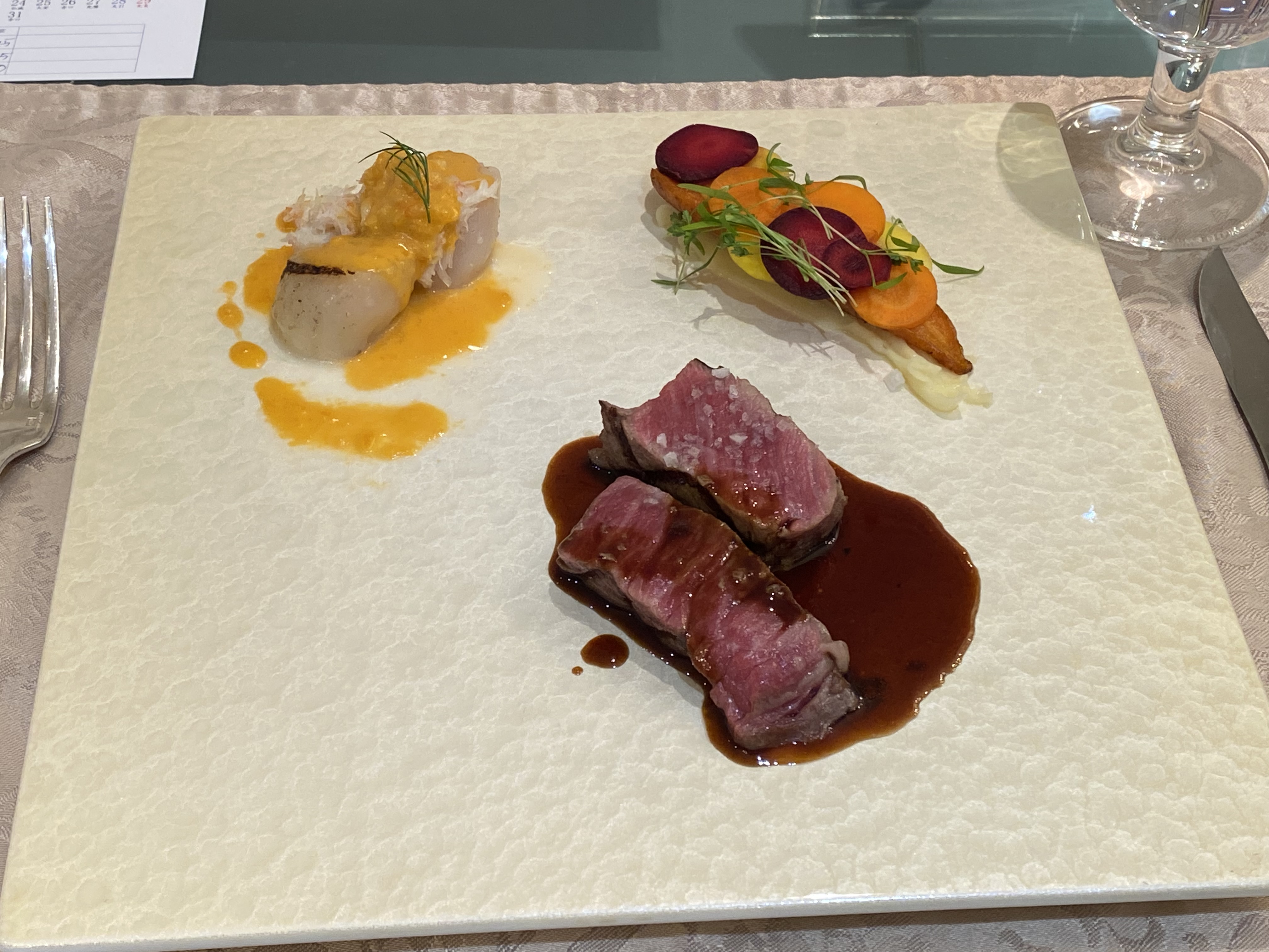 セント・ラファエロチャペル御堂筋