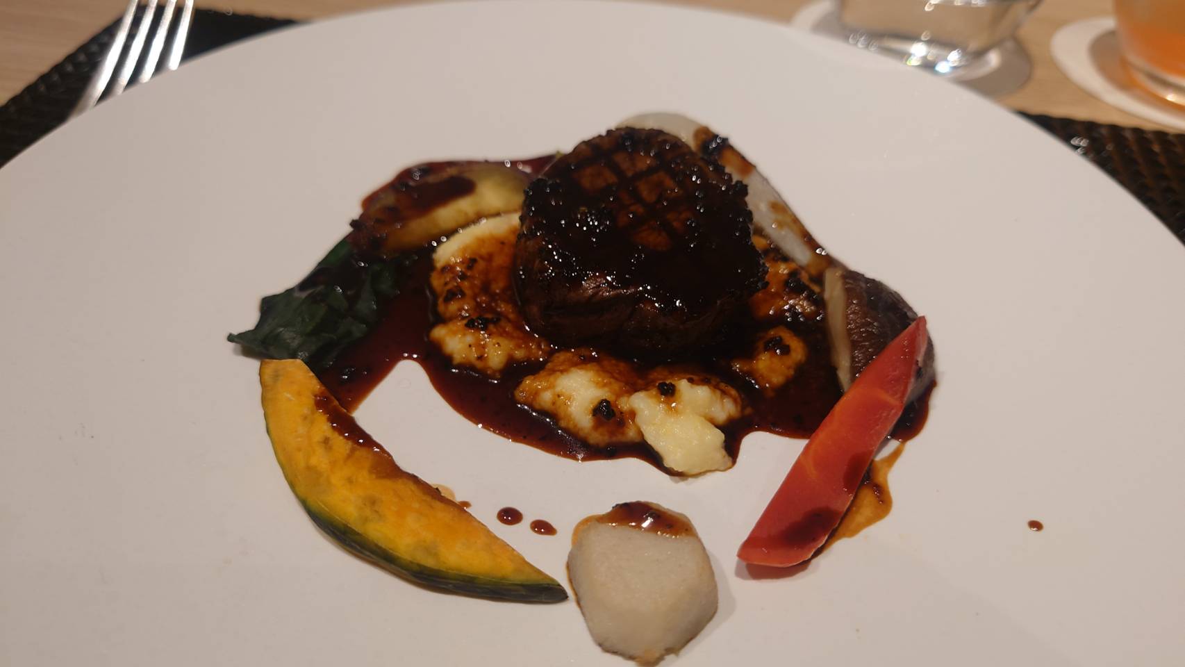 ザ ストリングス表参道