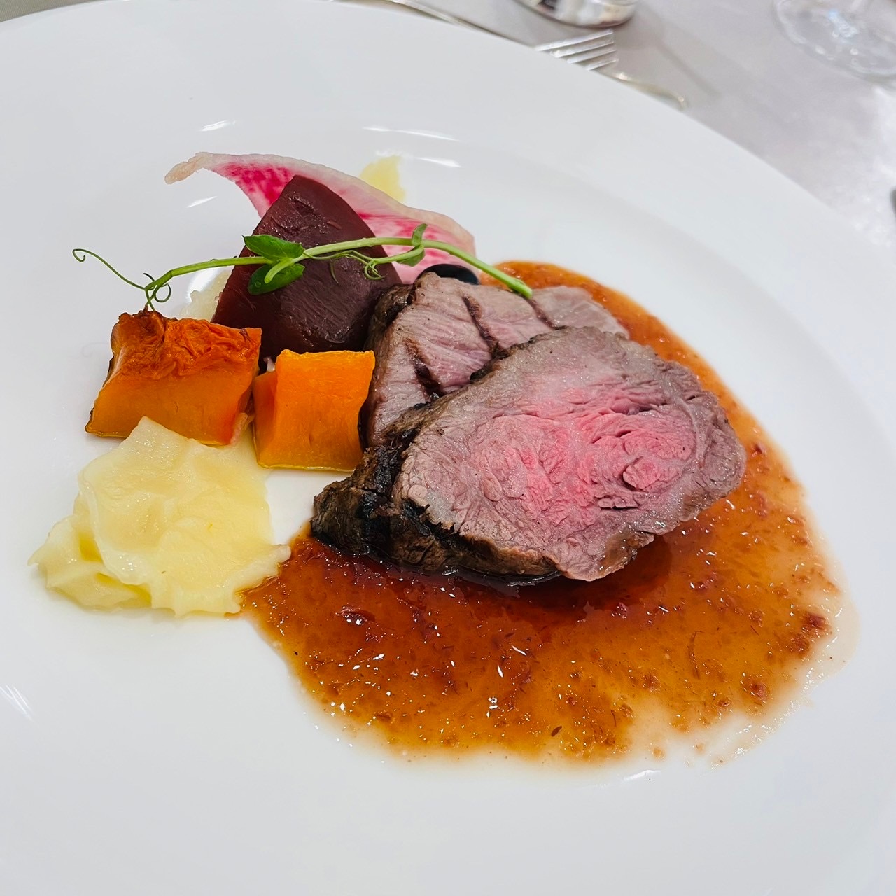 セント・ラファエロチャペル御堂筋