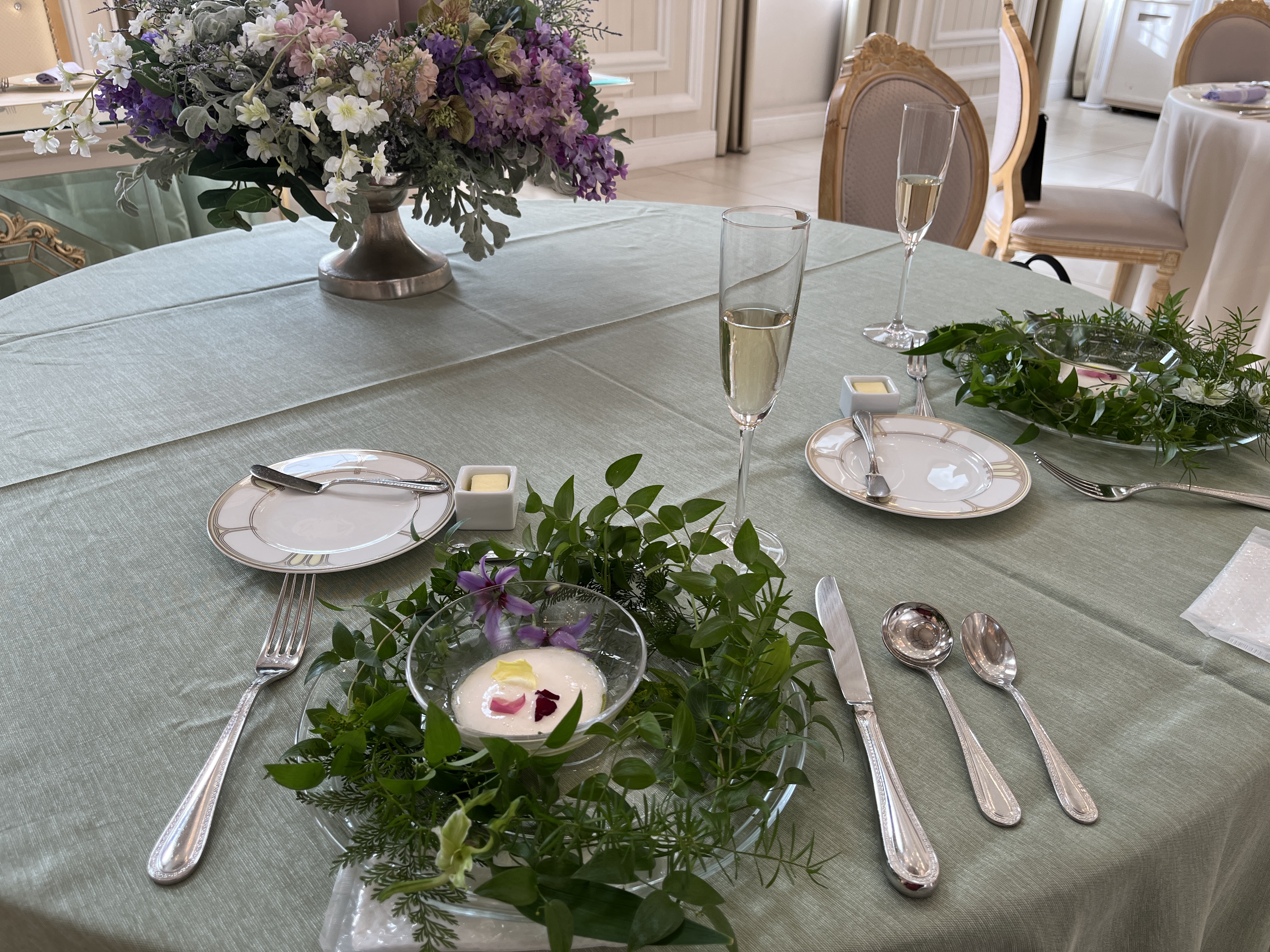 18 (アンウィット) Produced by Casa d' Angela