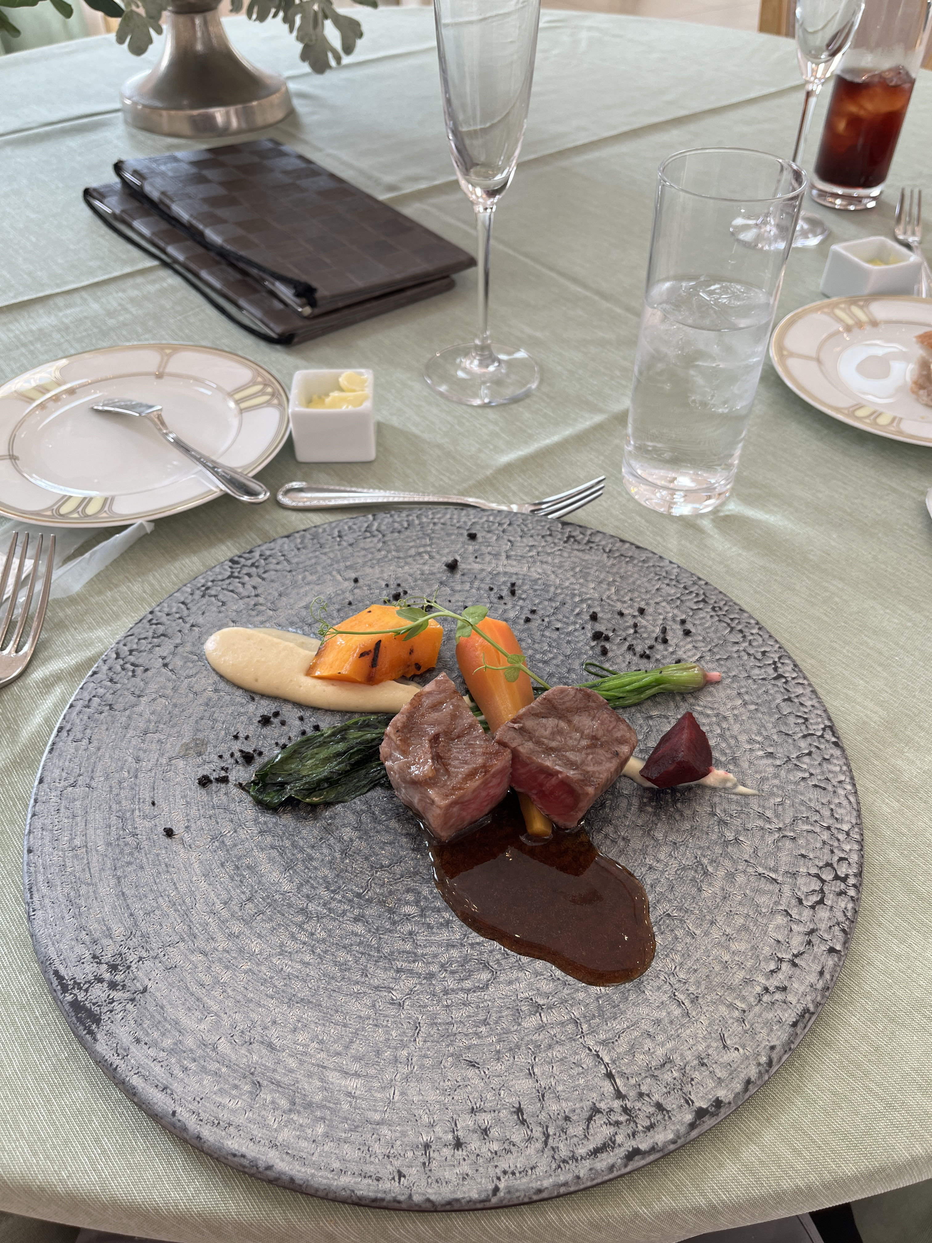 18 (アンウィット) Produced by Casa d' Angela