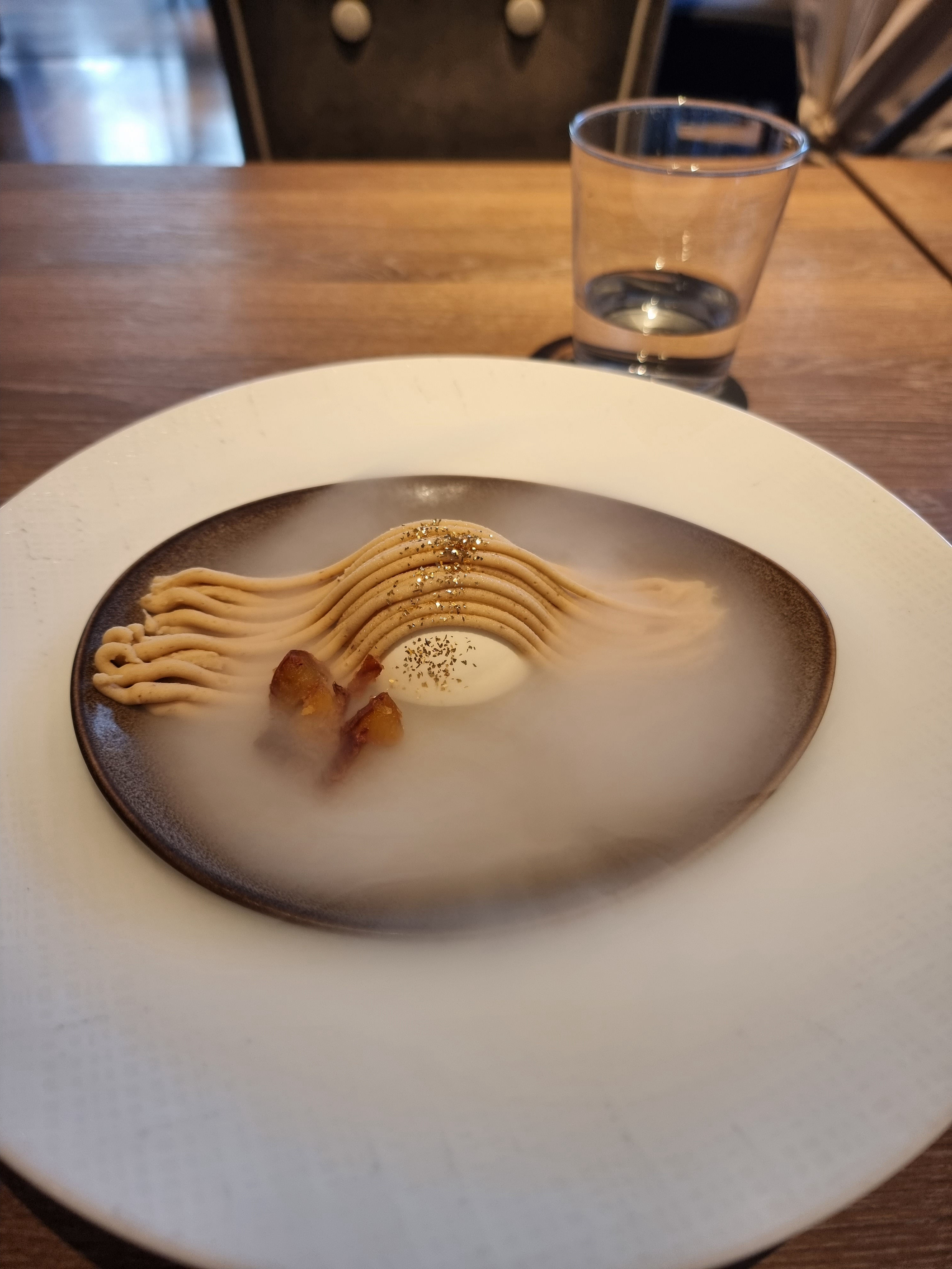 ザ ストリングス表参道