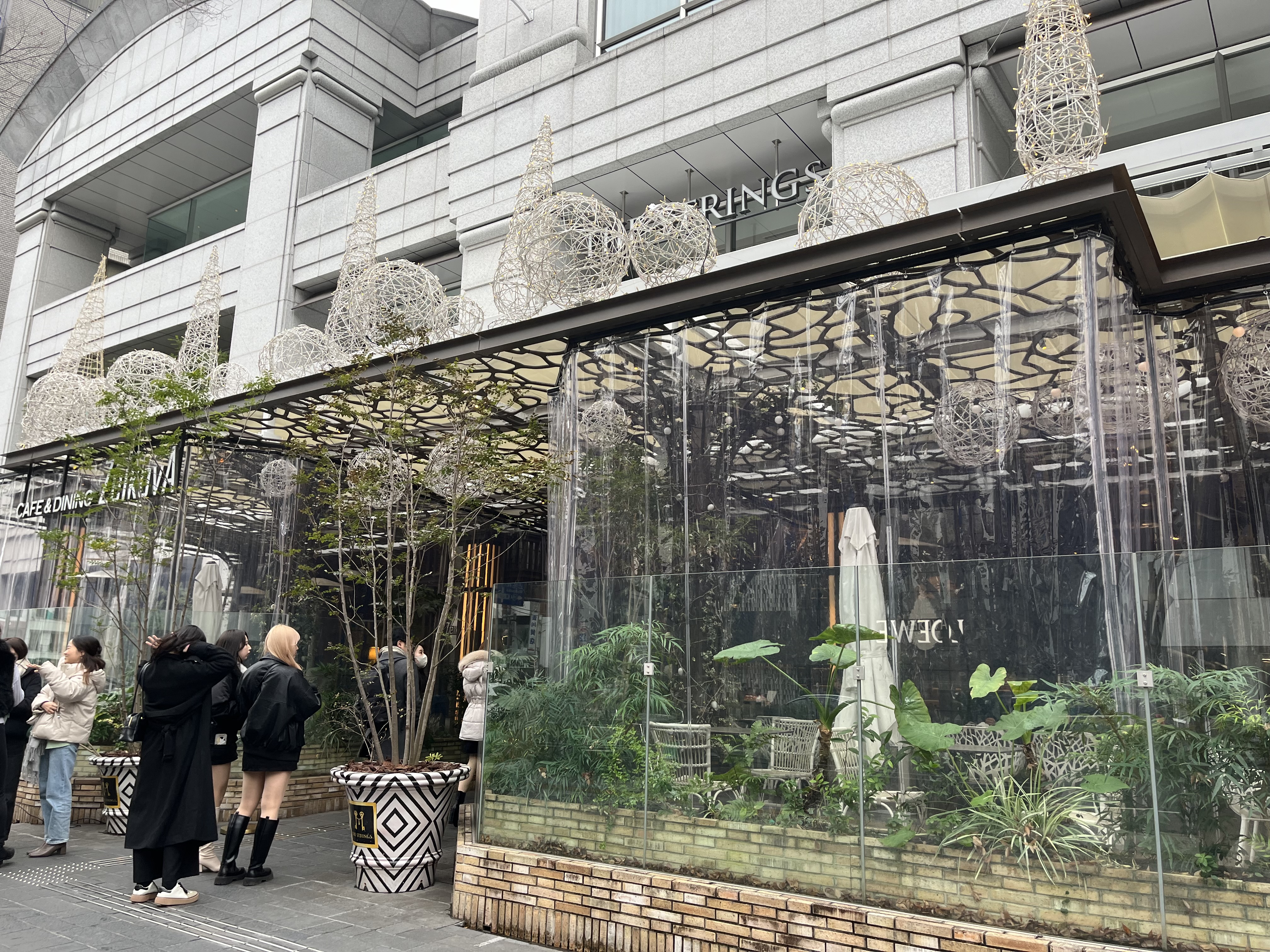 ザ ストリングス表参道