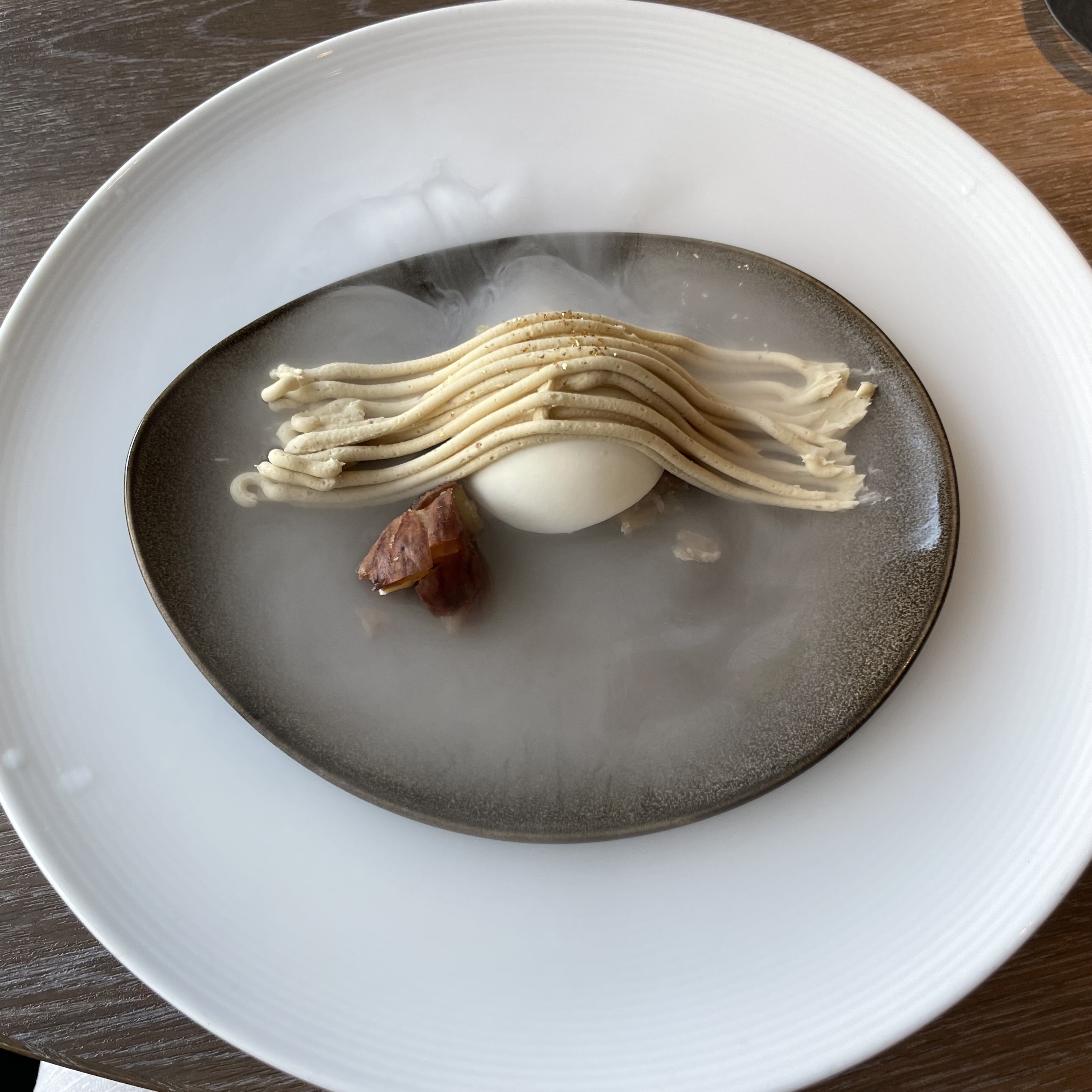 ザ ストリングス表参道