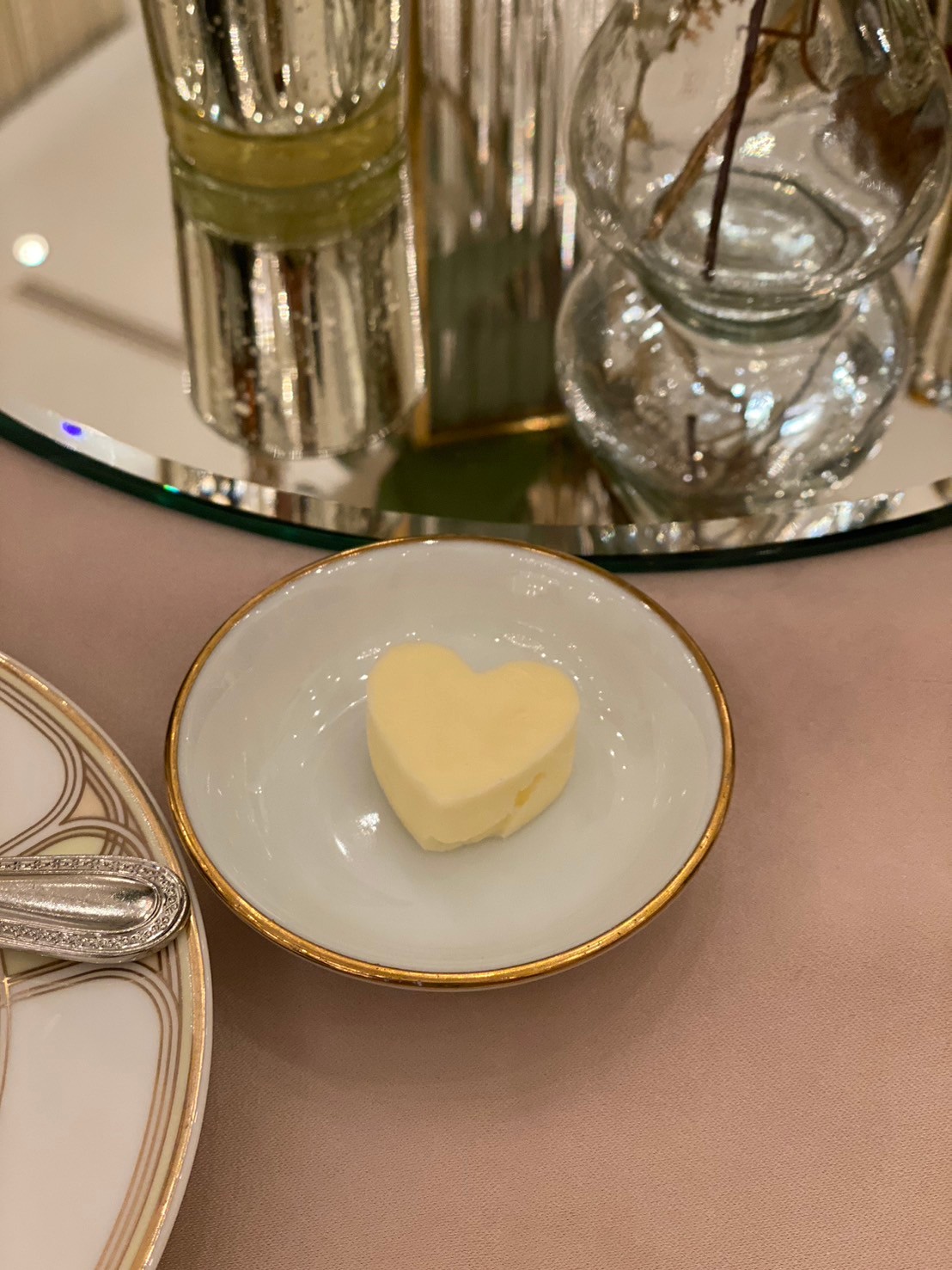 18 (アンウィット) Produced by Casa d' Angela