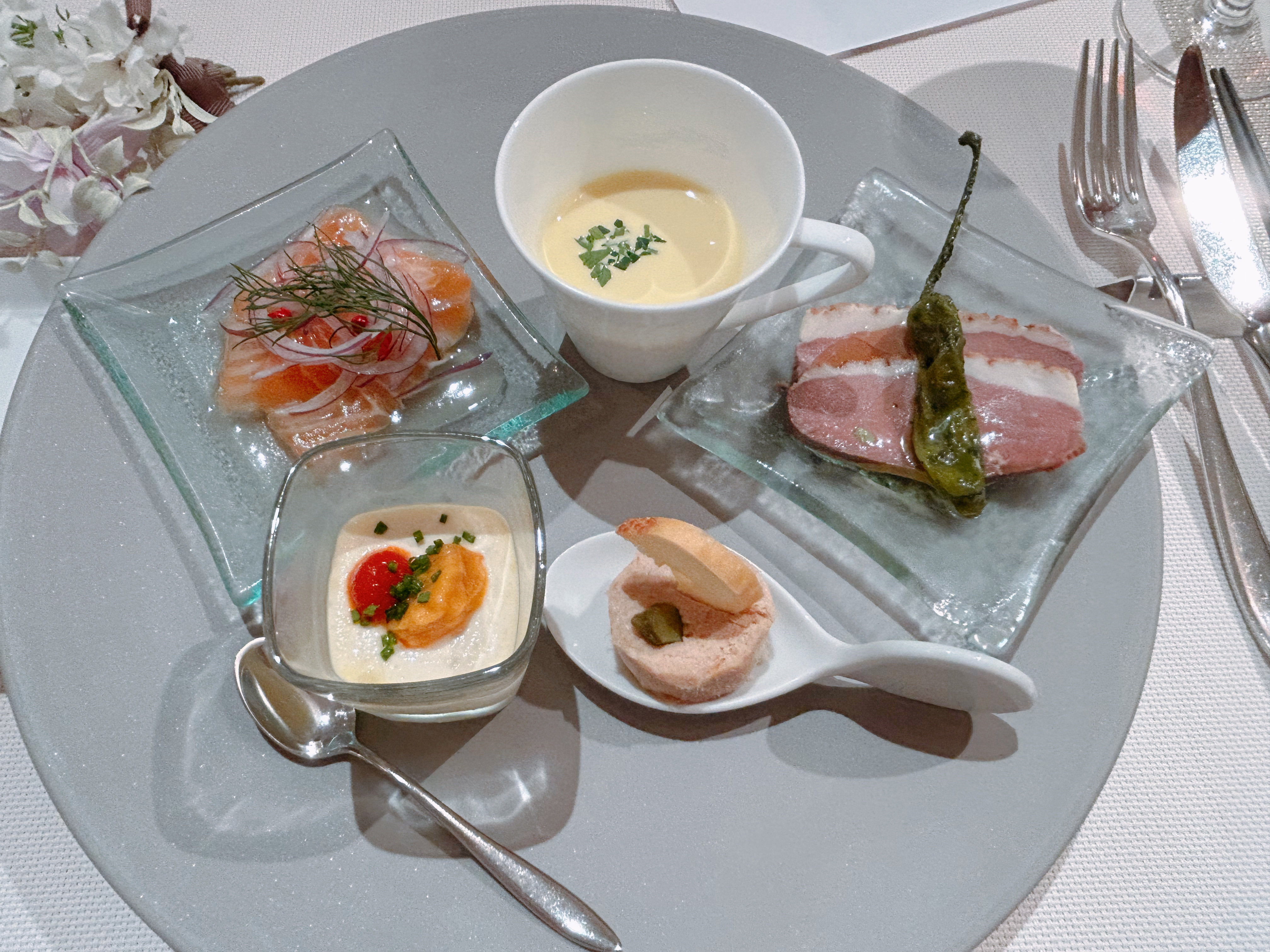 ラ・バンク・ド・ロア(横浜市指定有形文化財)