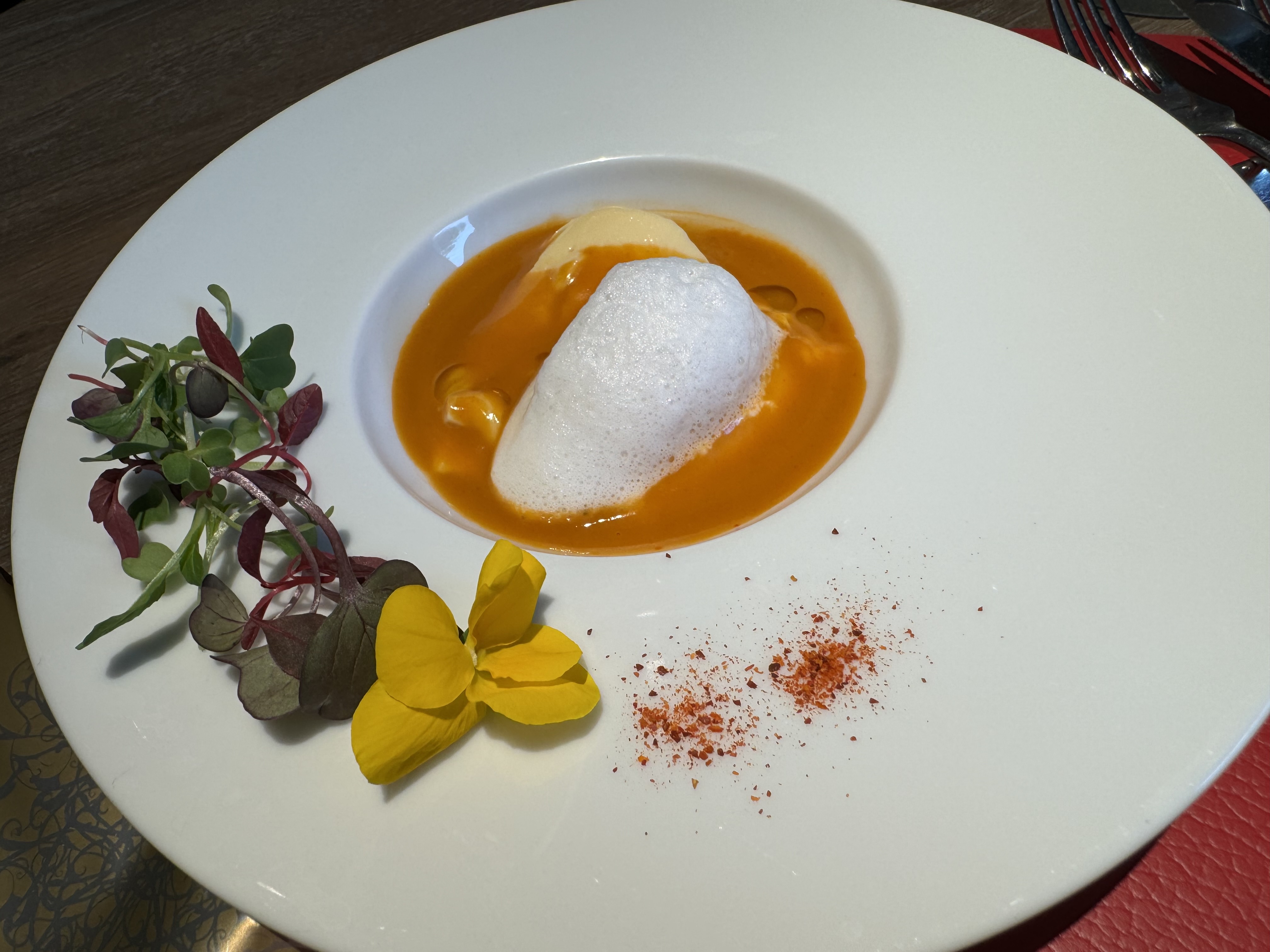 ザ ストリングス表参道