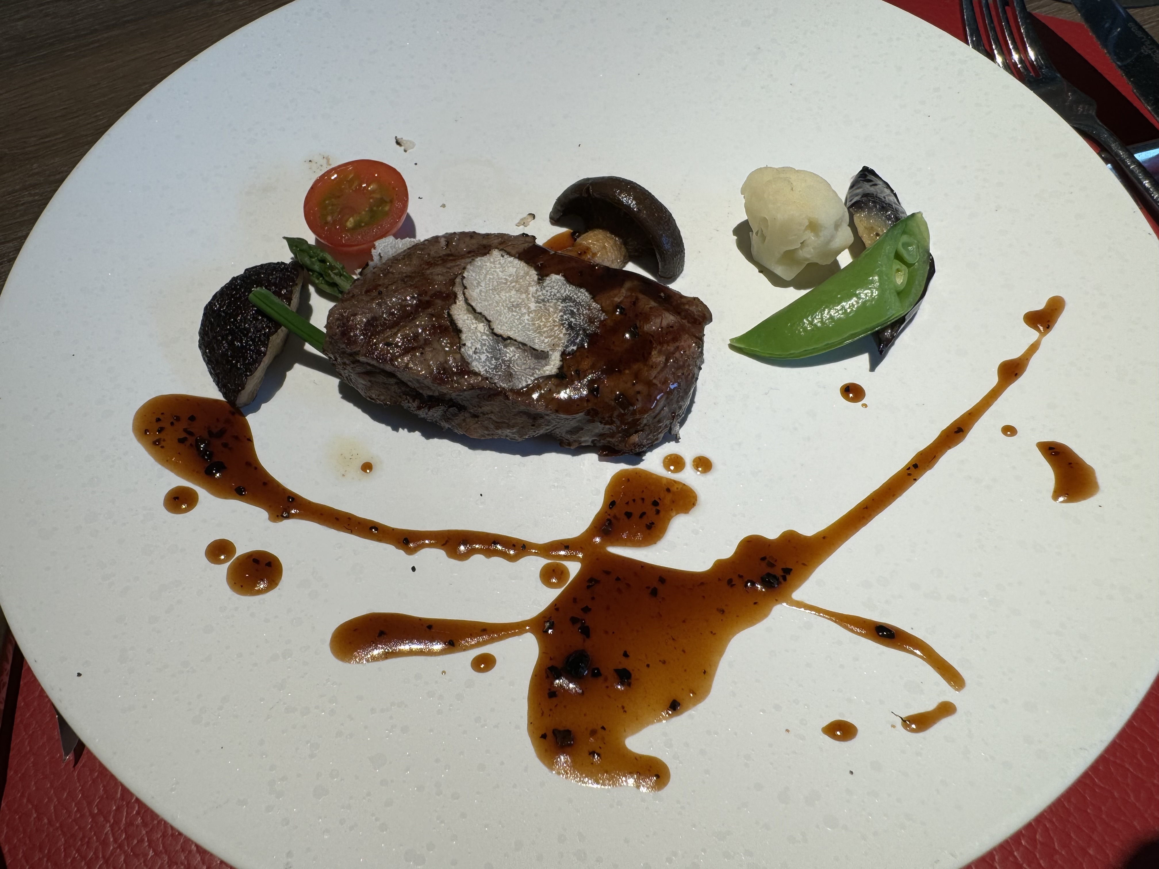 ザ ストリングス表参道