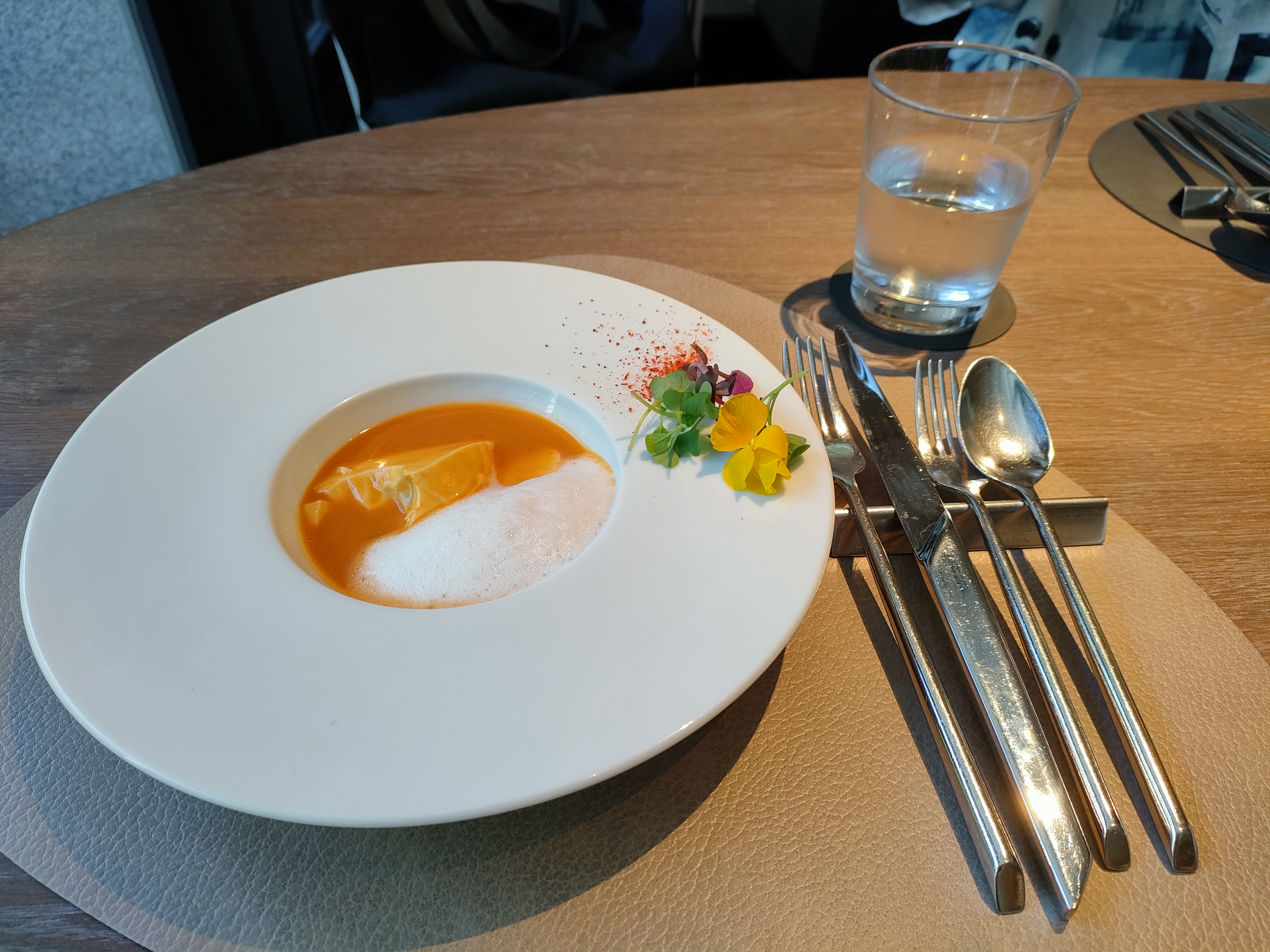 ザ ストリングス表参道