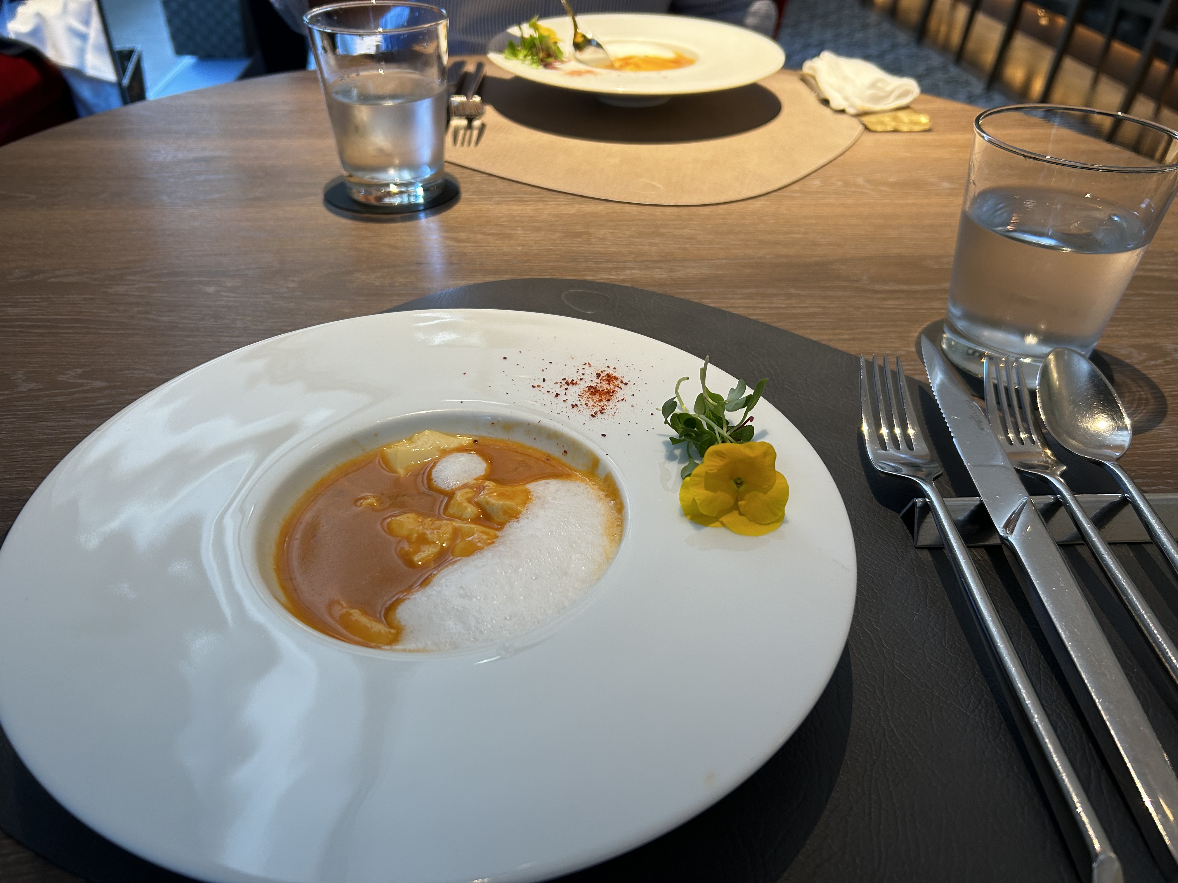 ザ ストリングス表参道