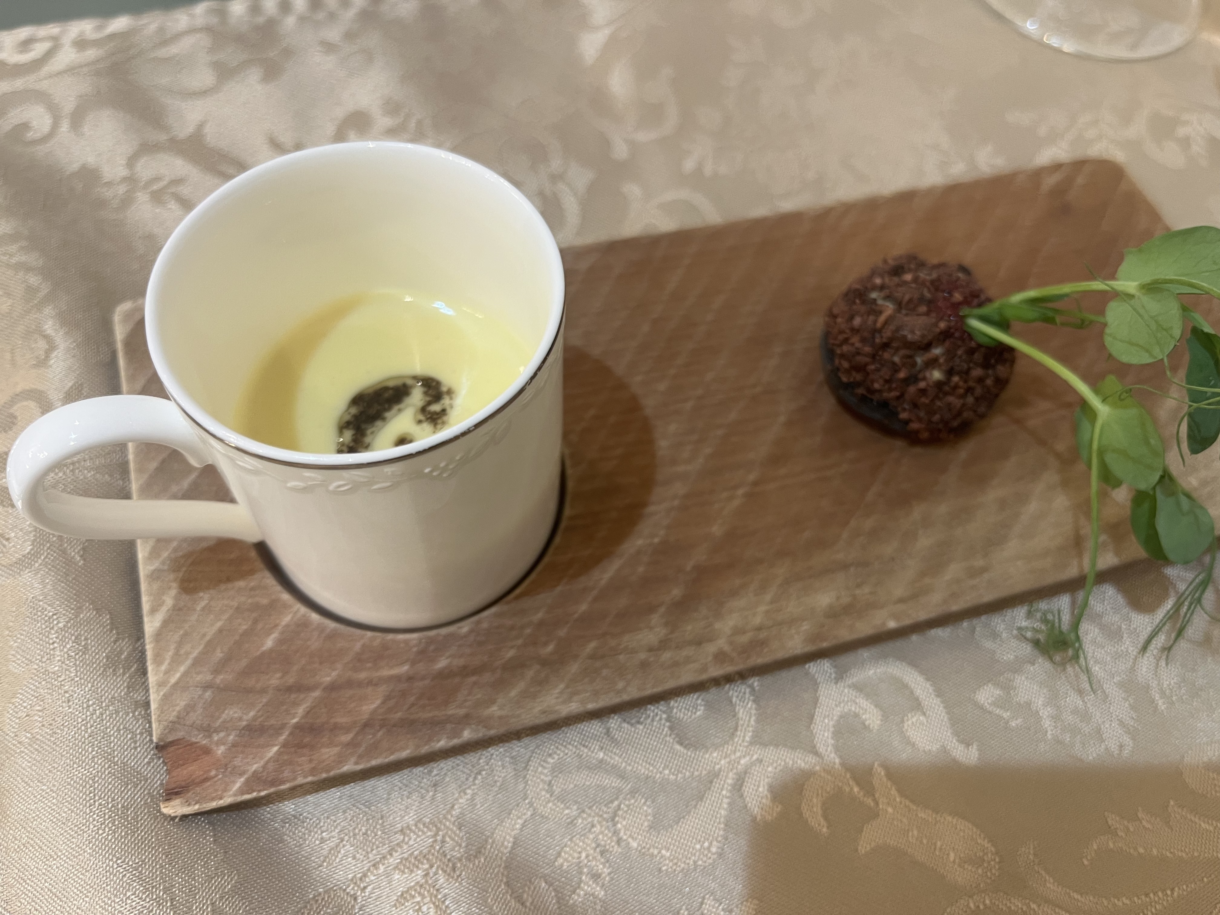 セント・ラファエロチャペル御堂筋