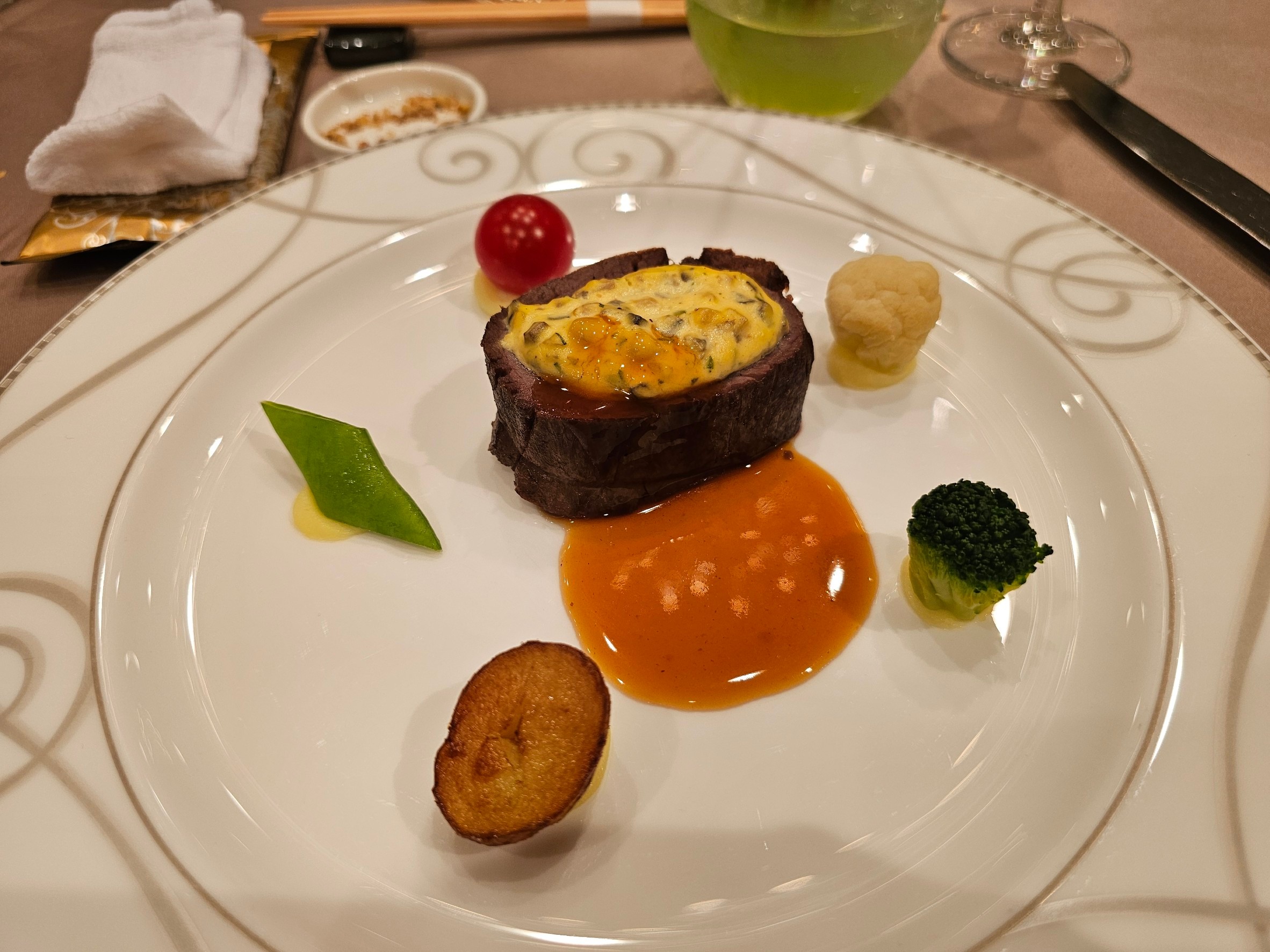 ザ ストリングス表参道