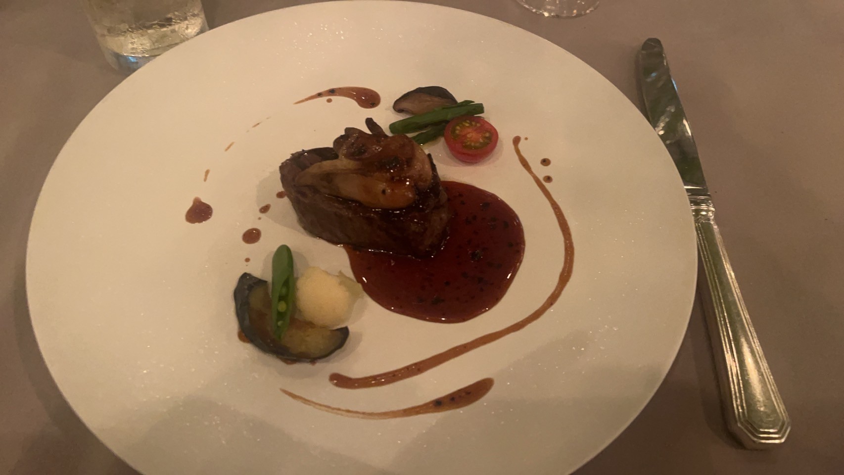 ザ ストリングス表参道