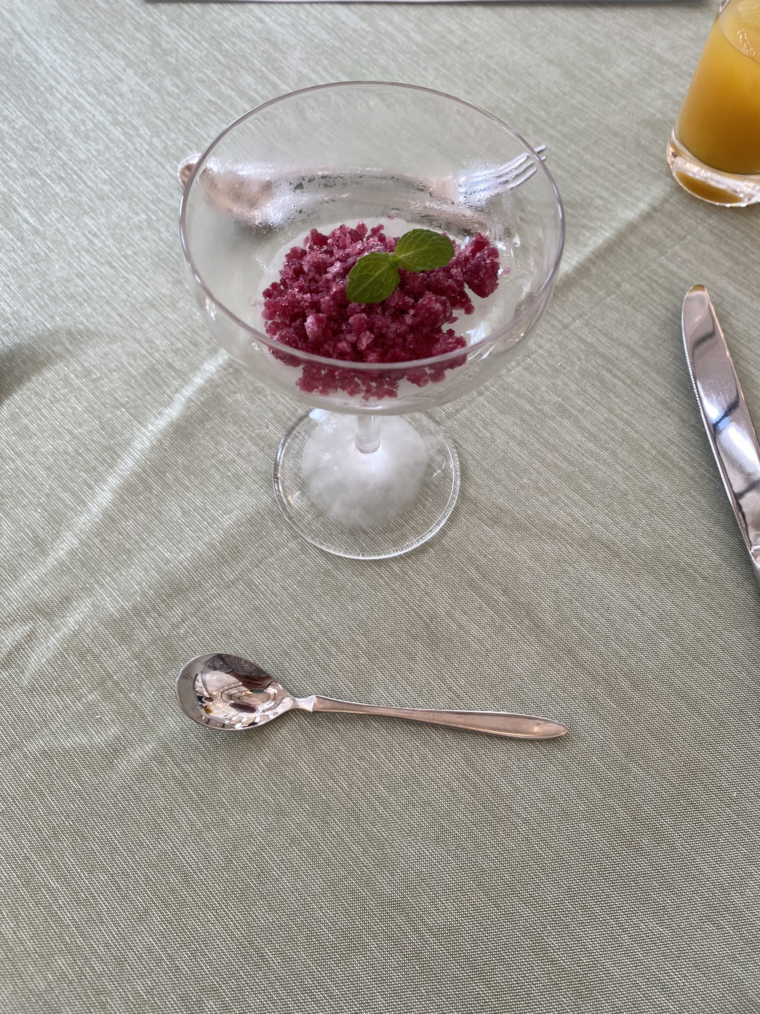 18 (アンウィット) Produced by Casa d' Angela