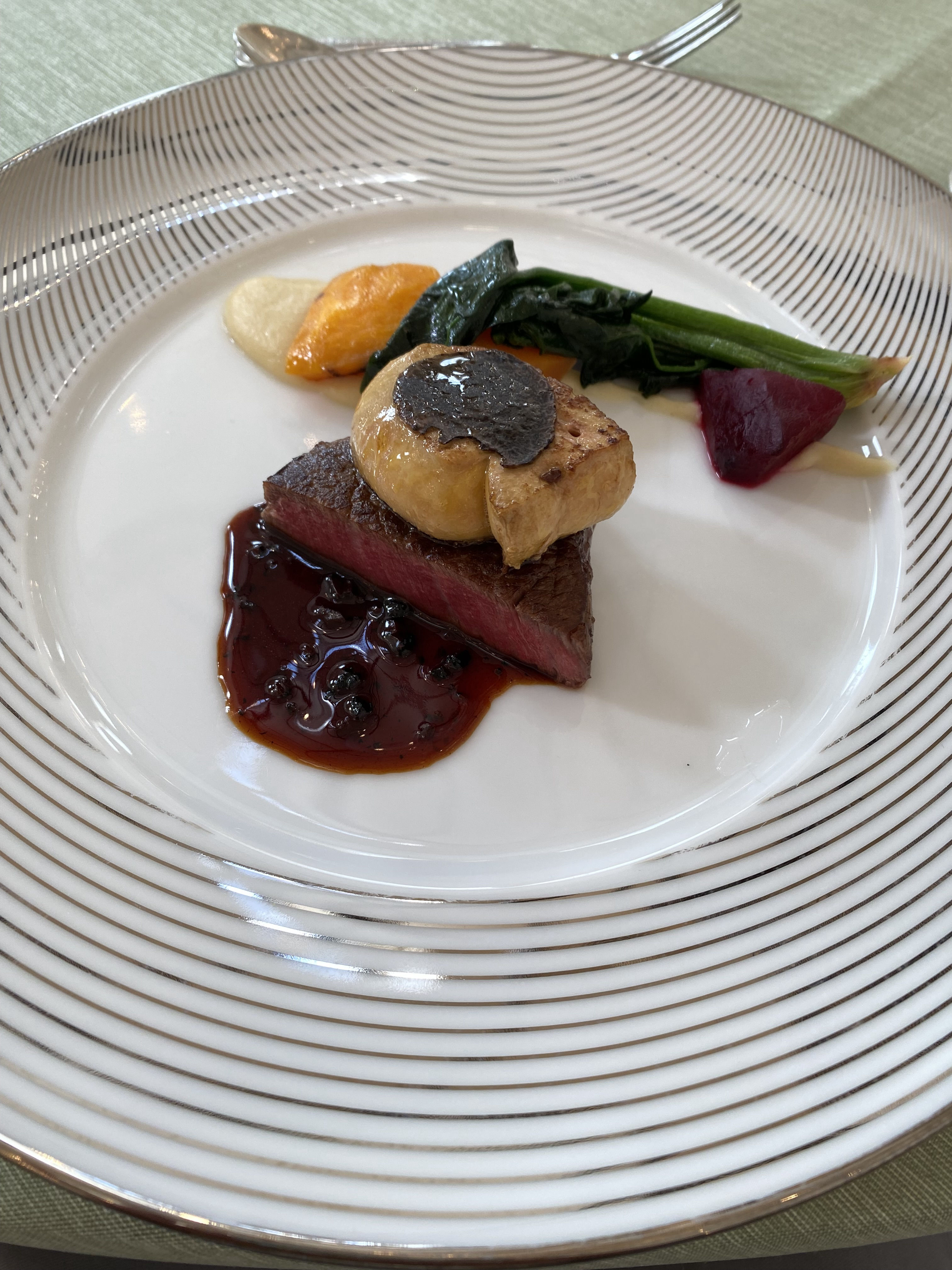 18 (アンウィット) Produced by Casa d' Angela