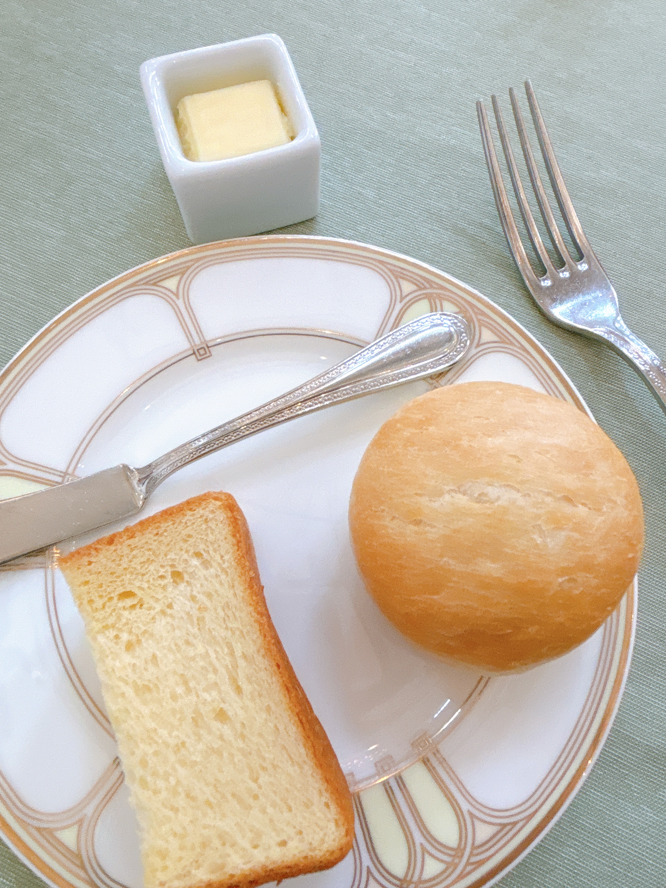 18 (アンウィット) Produced by Casa d' Angela