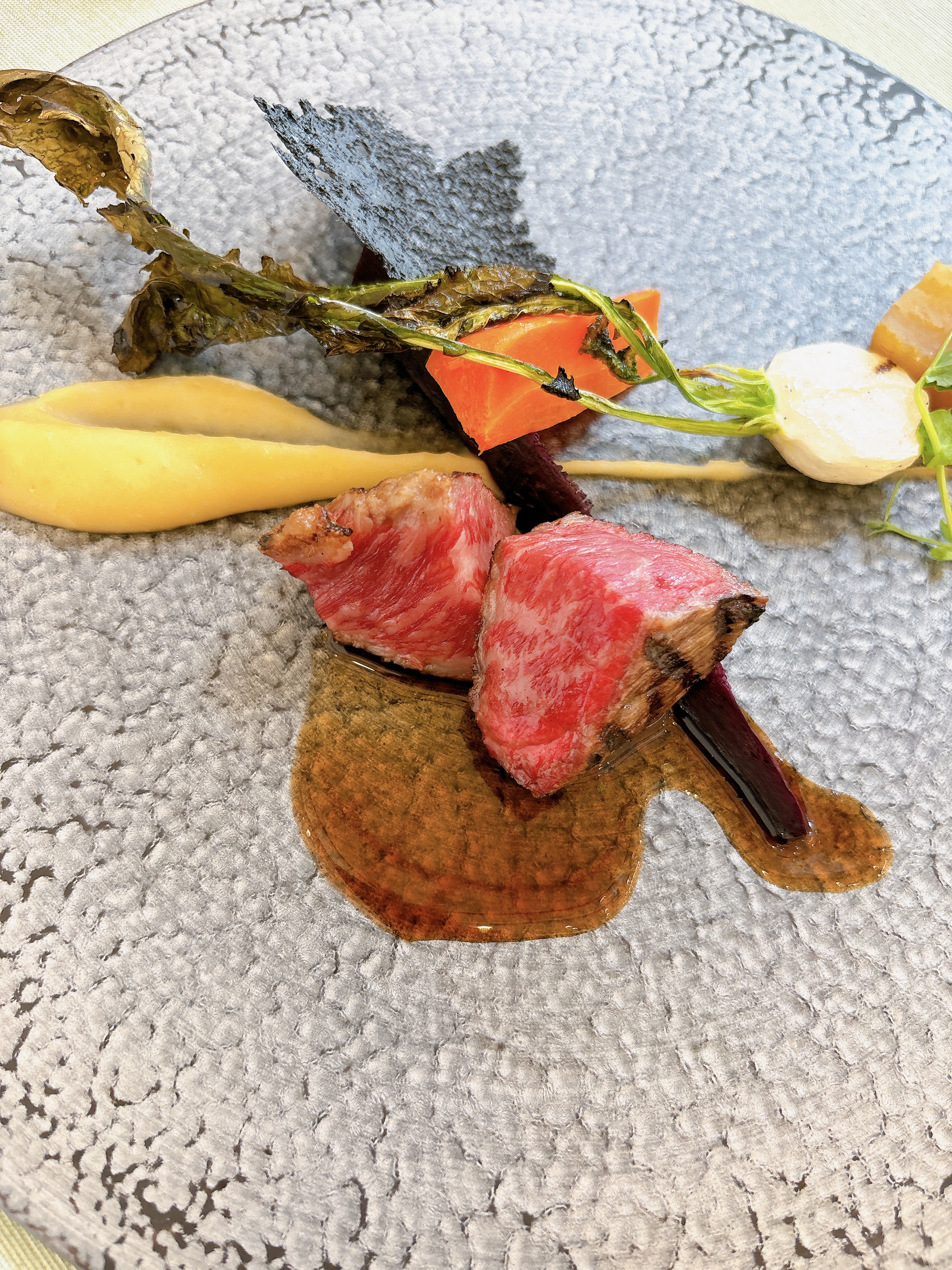 18 (アンウィット) Produced by Casa d' Angela