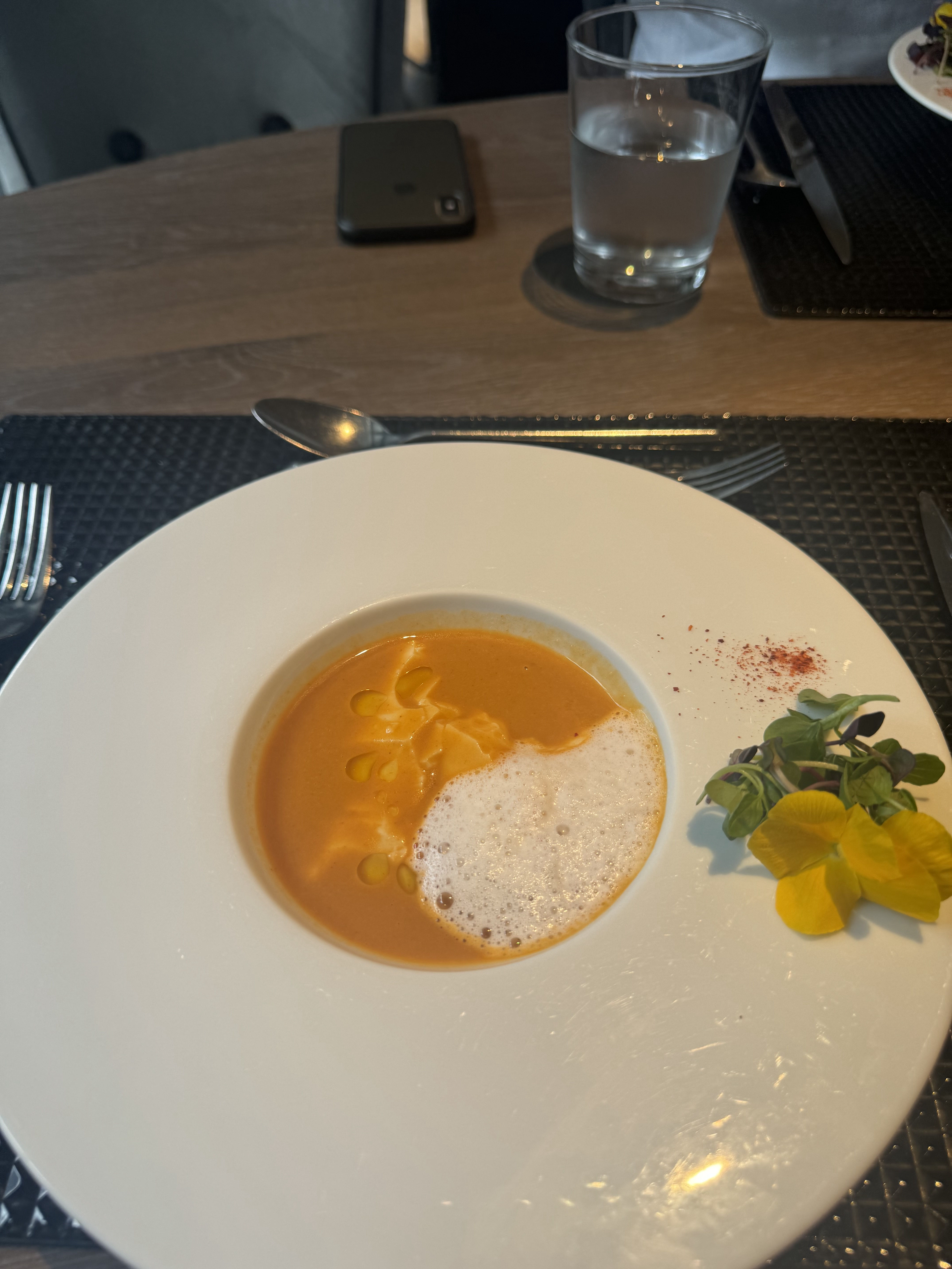 ザ ストリングス表参道