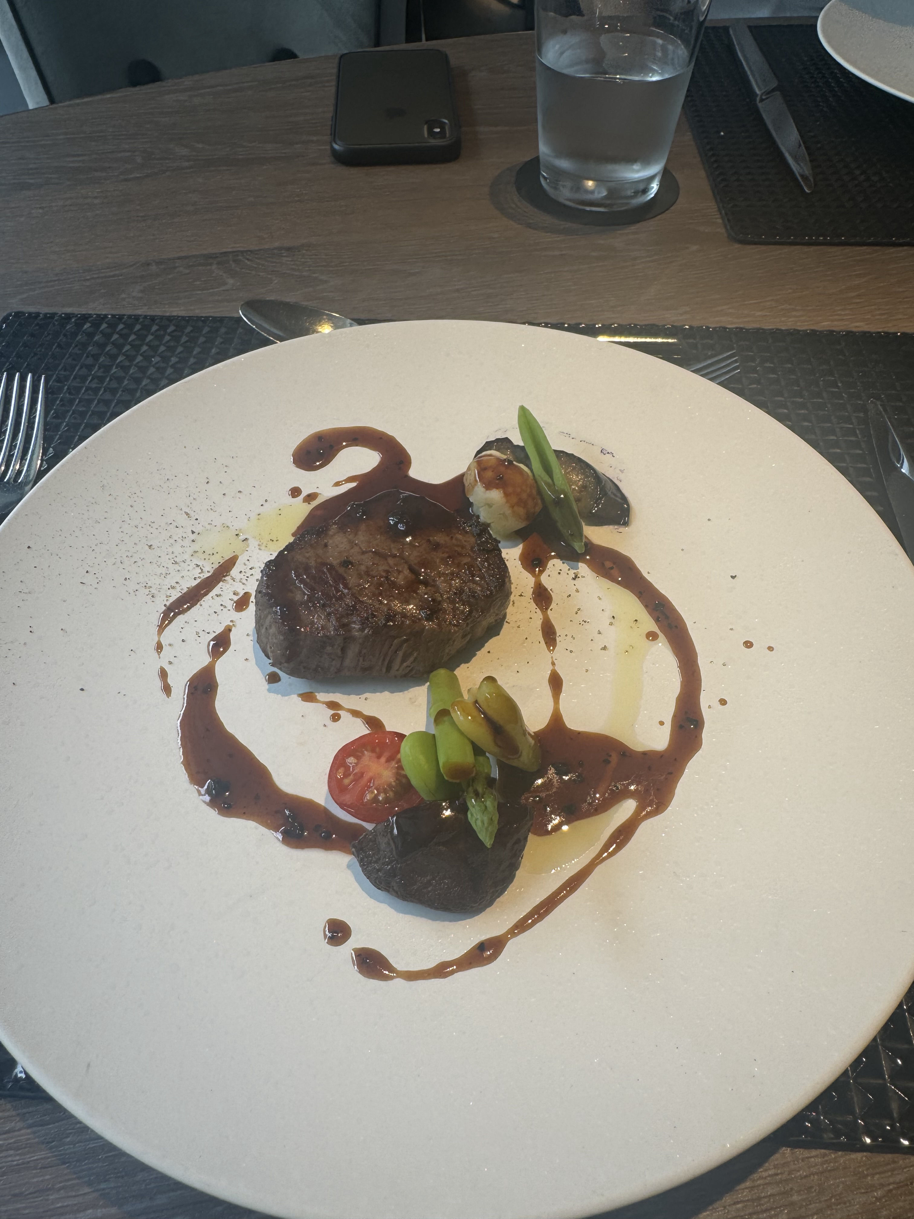 ザ ストリングス表参道