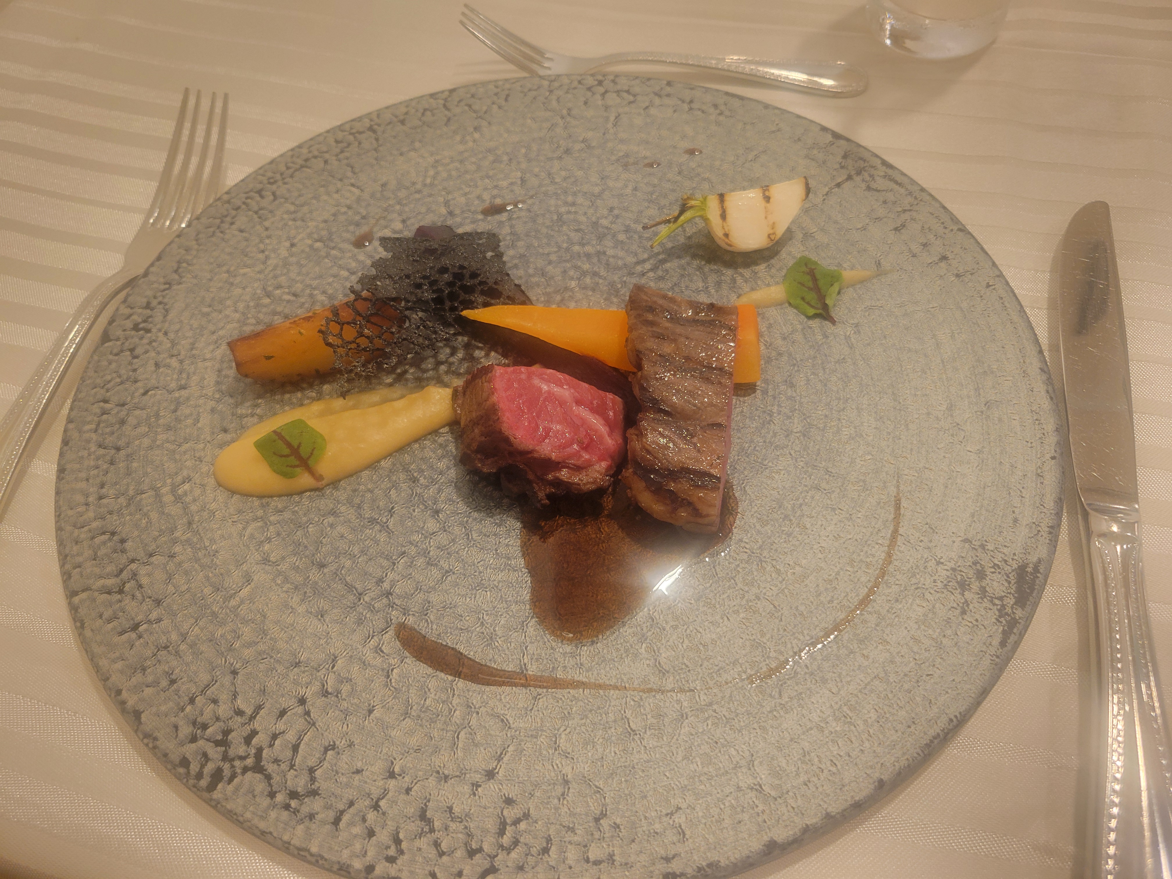 18 (アンウィット) Produced by Casa d' Angela