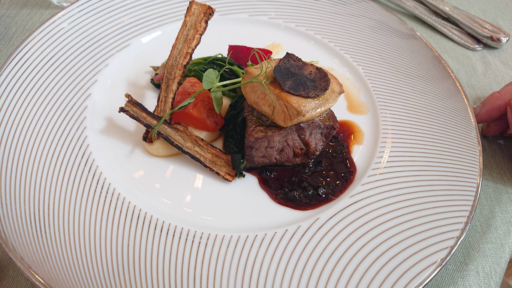 18 (アンウィット) Produced by Casa d' Angela