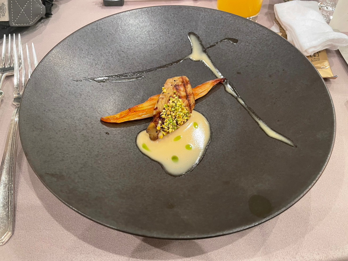 ザ ストリングス表参道