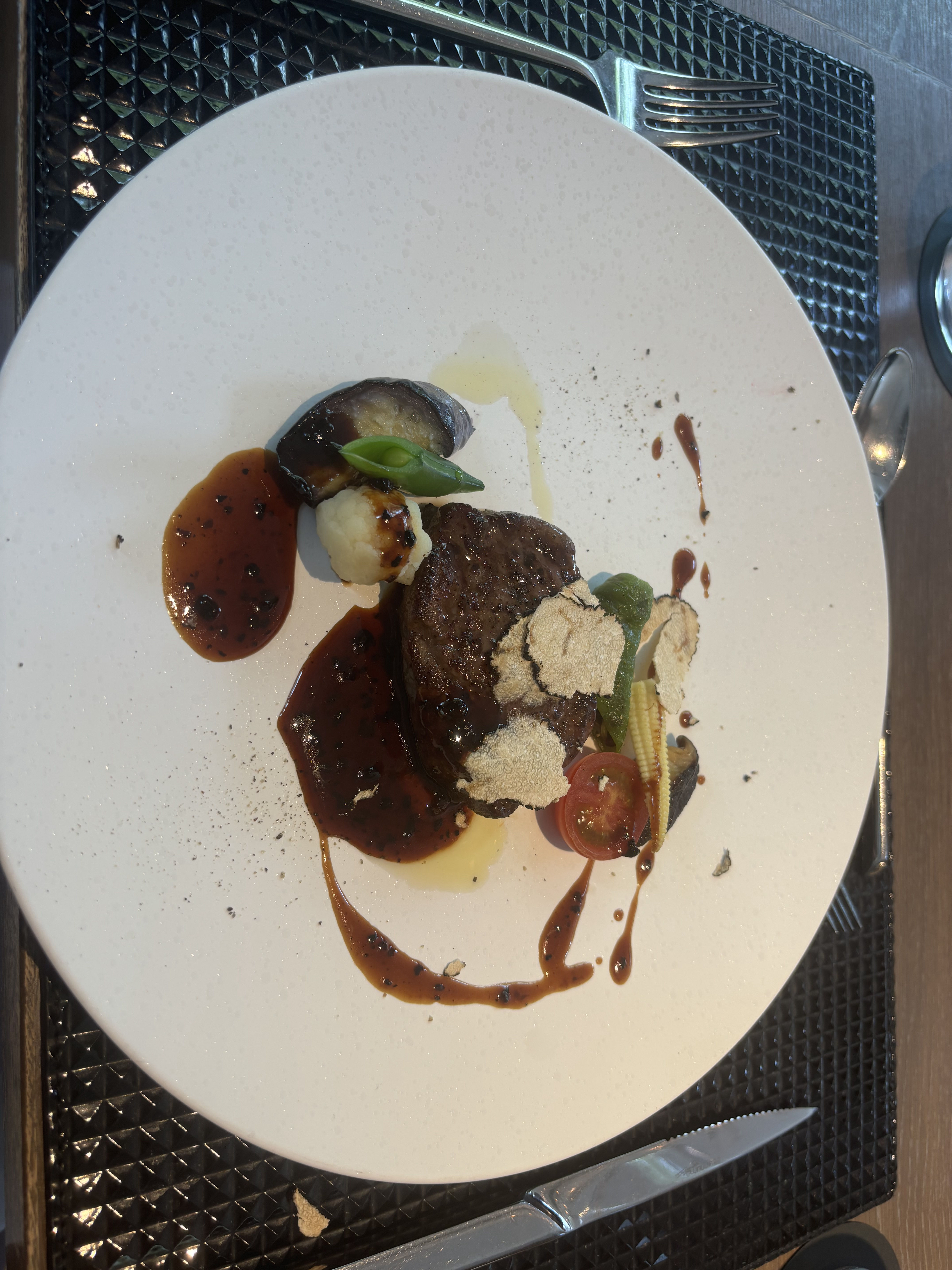 ザ ストリングス表参道