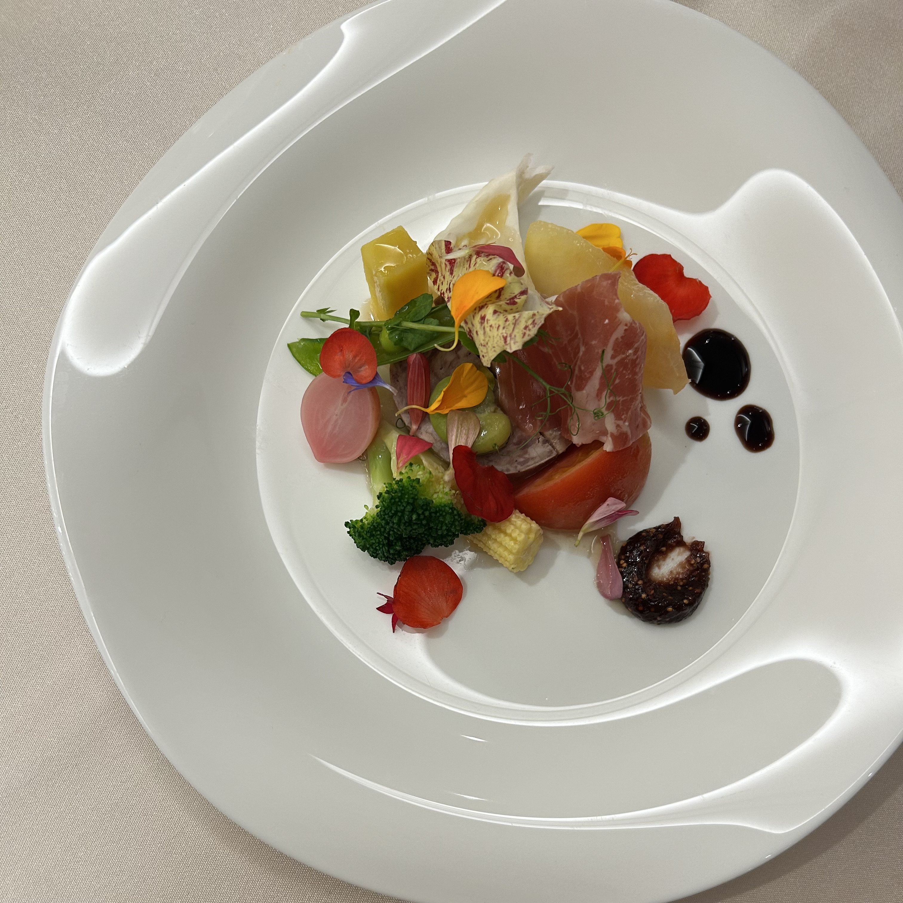 FORTUNE IN THE TERRACE