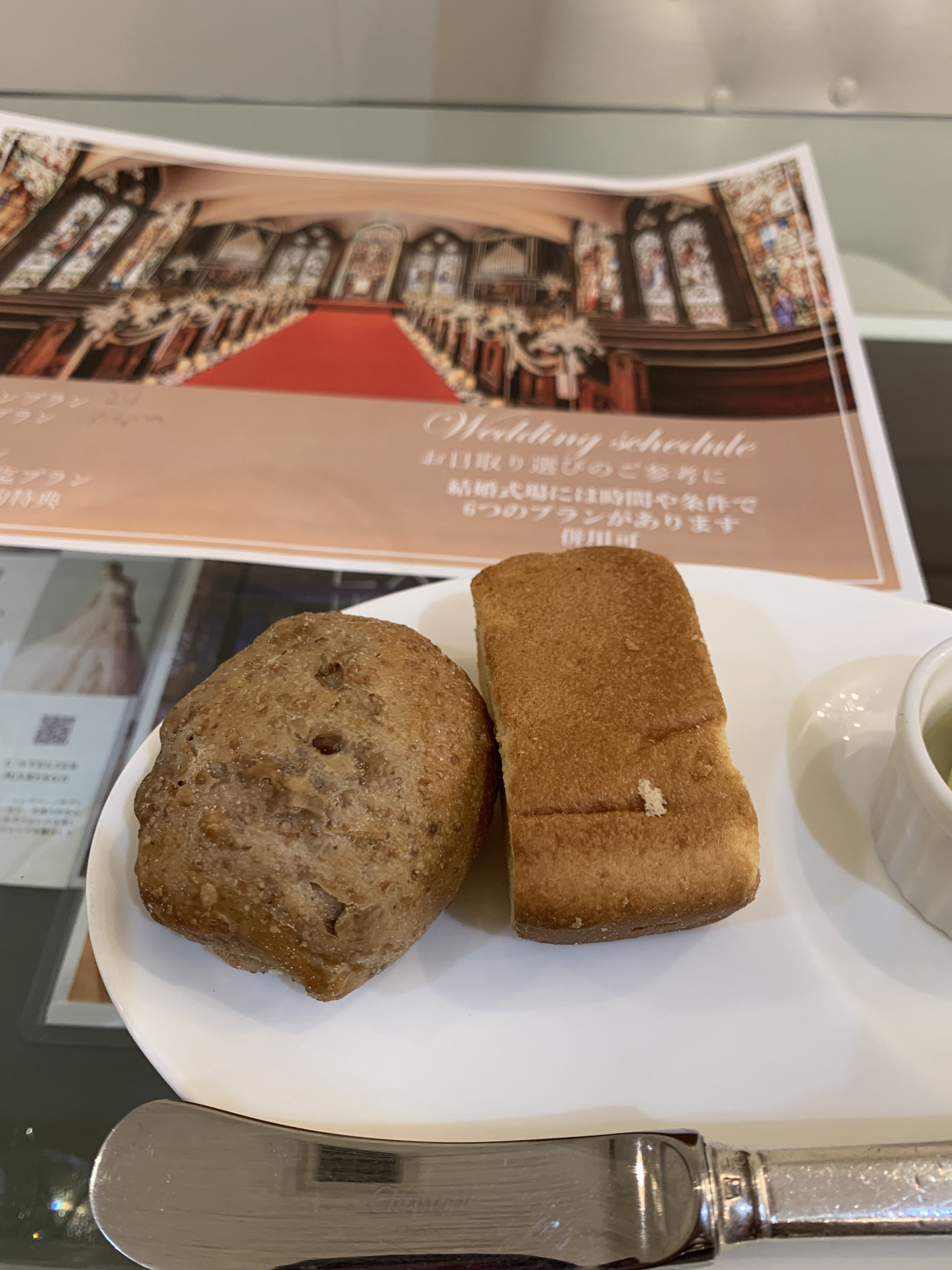 セント・ラファエロチャペル御堂筋