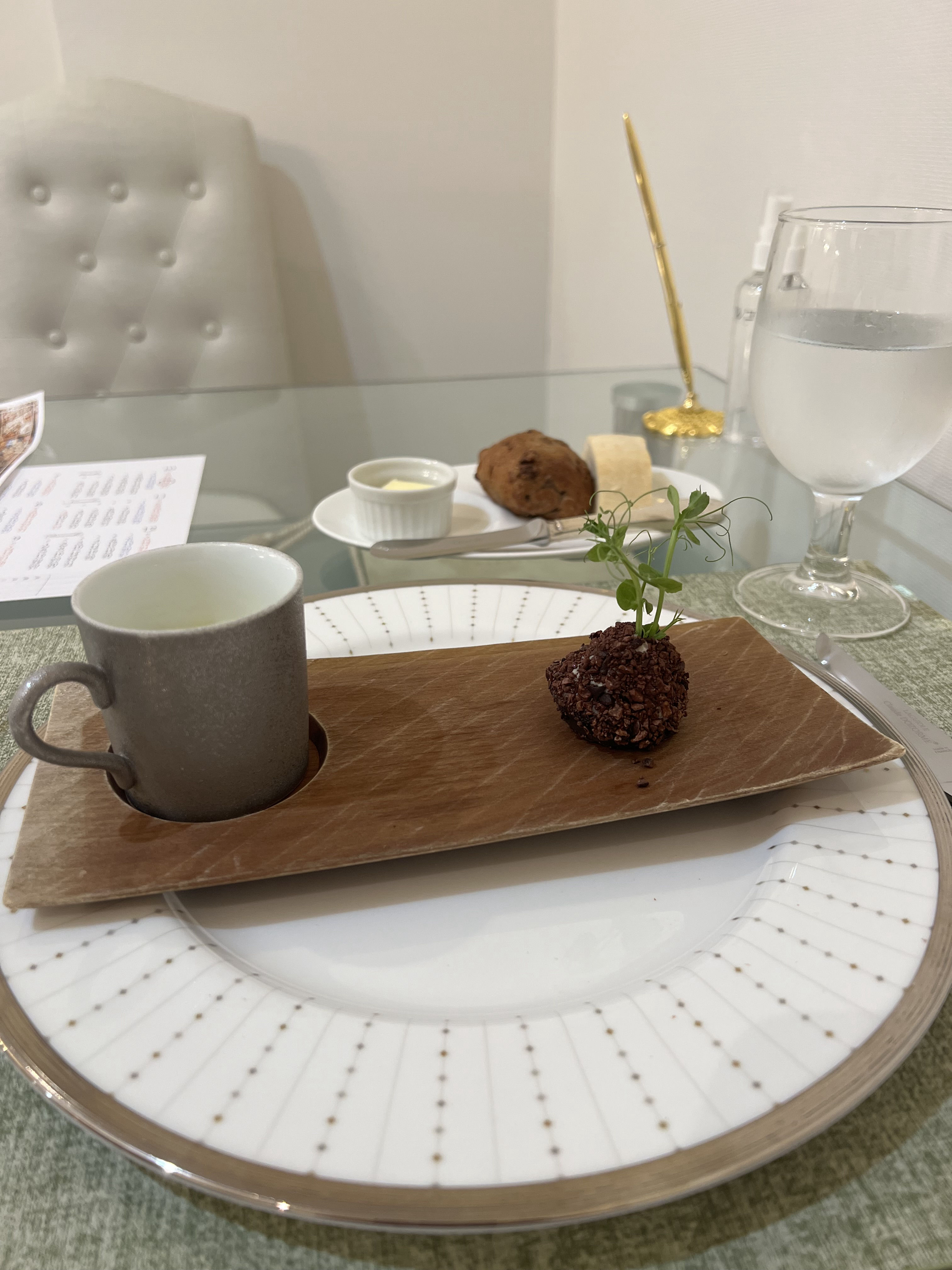 セント・ラファエロチャペル御堂筋