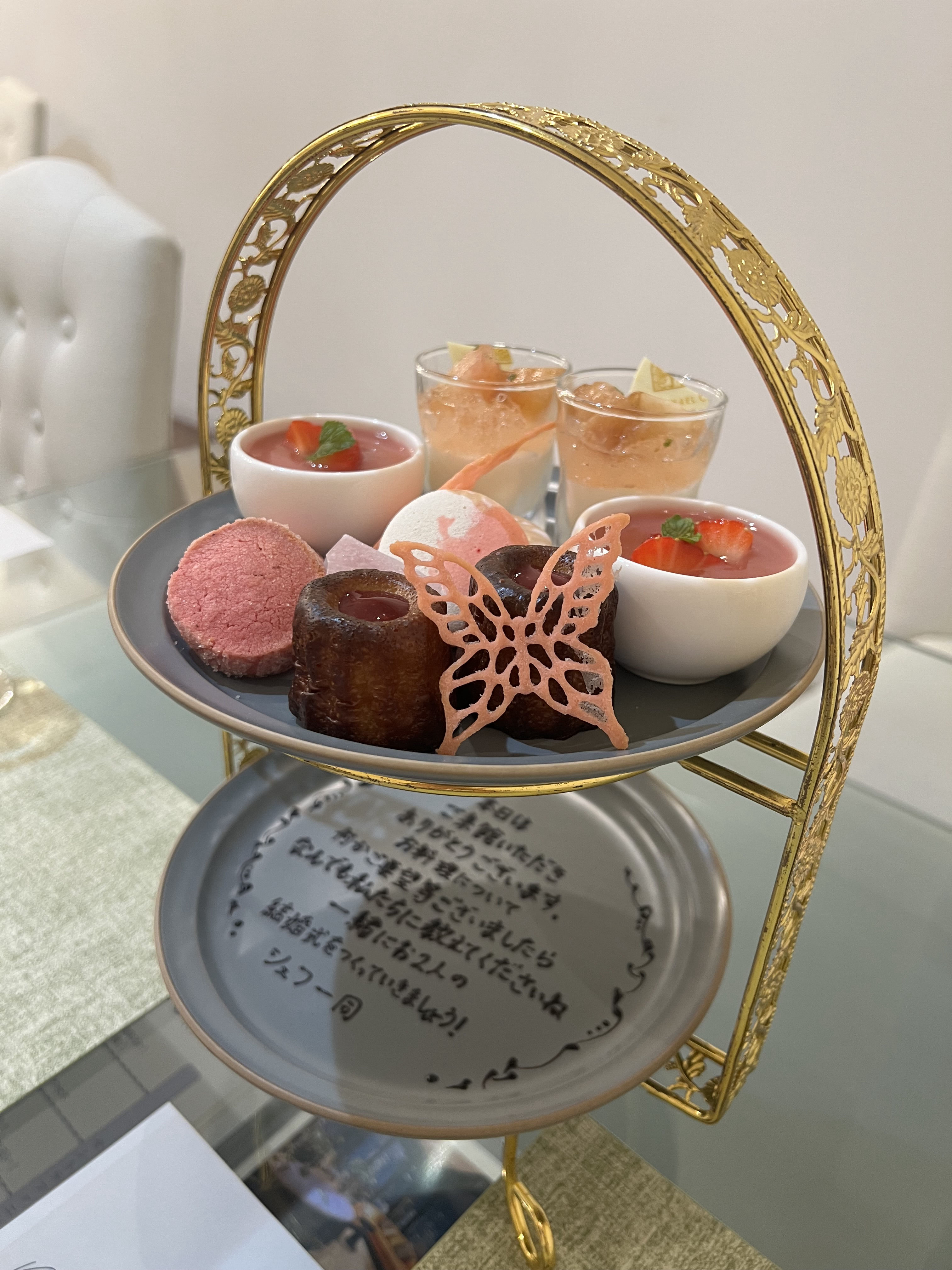 セント・ラファエロチャペル御堂筋