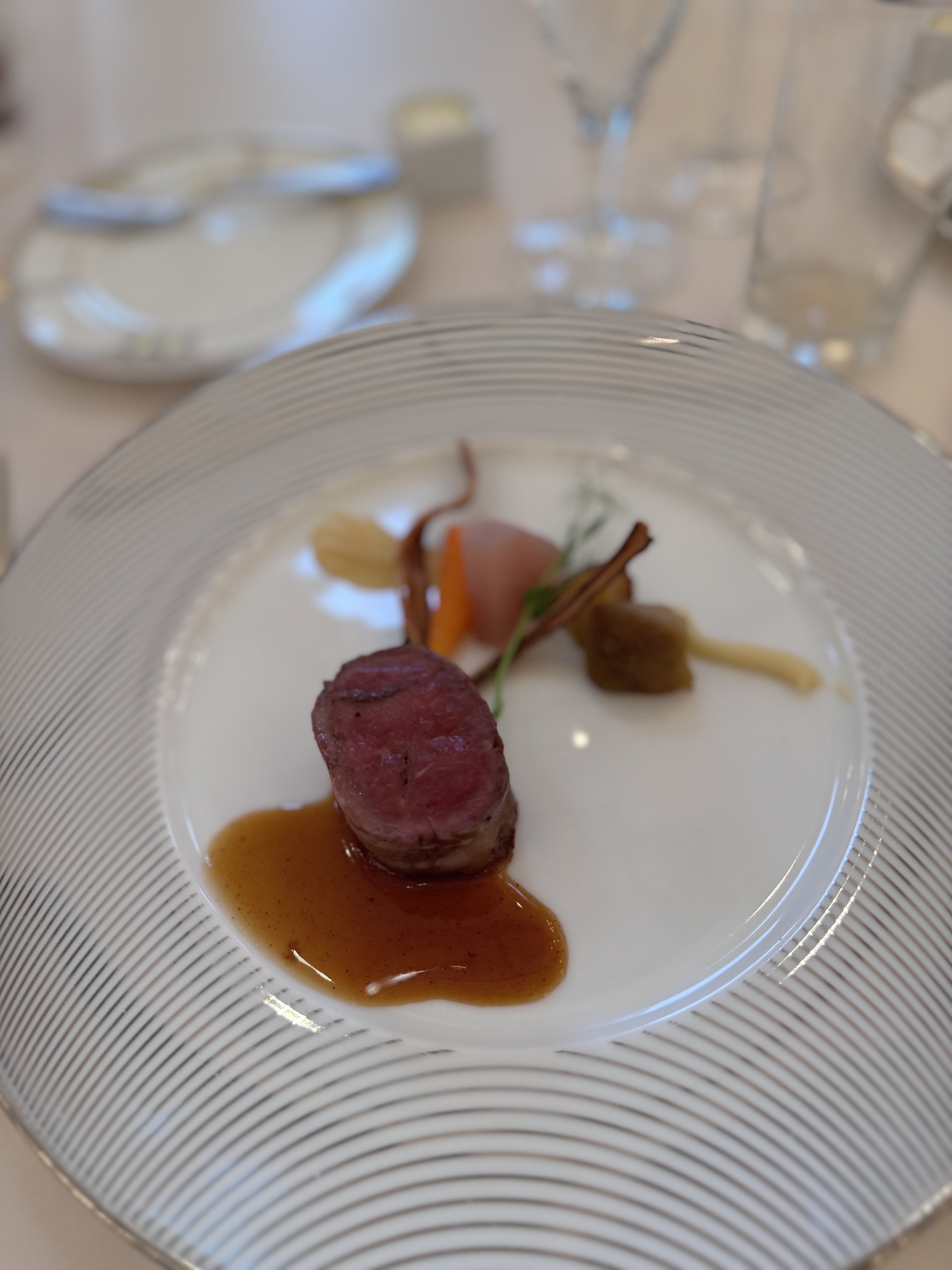 18 (アンウィット) Produced by Casa d' Angela