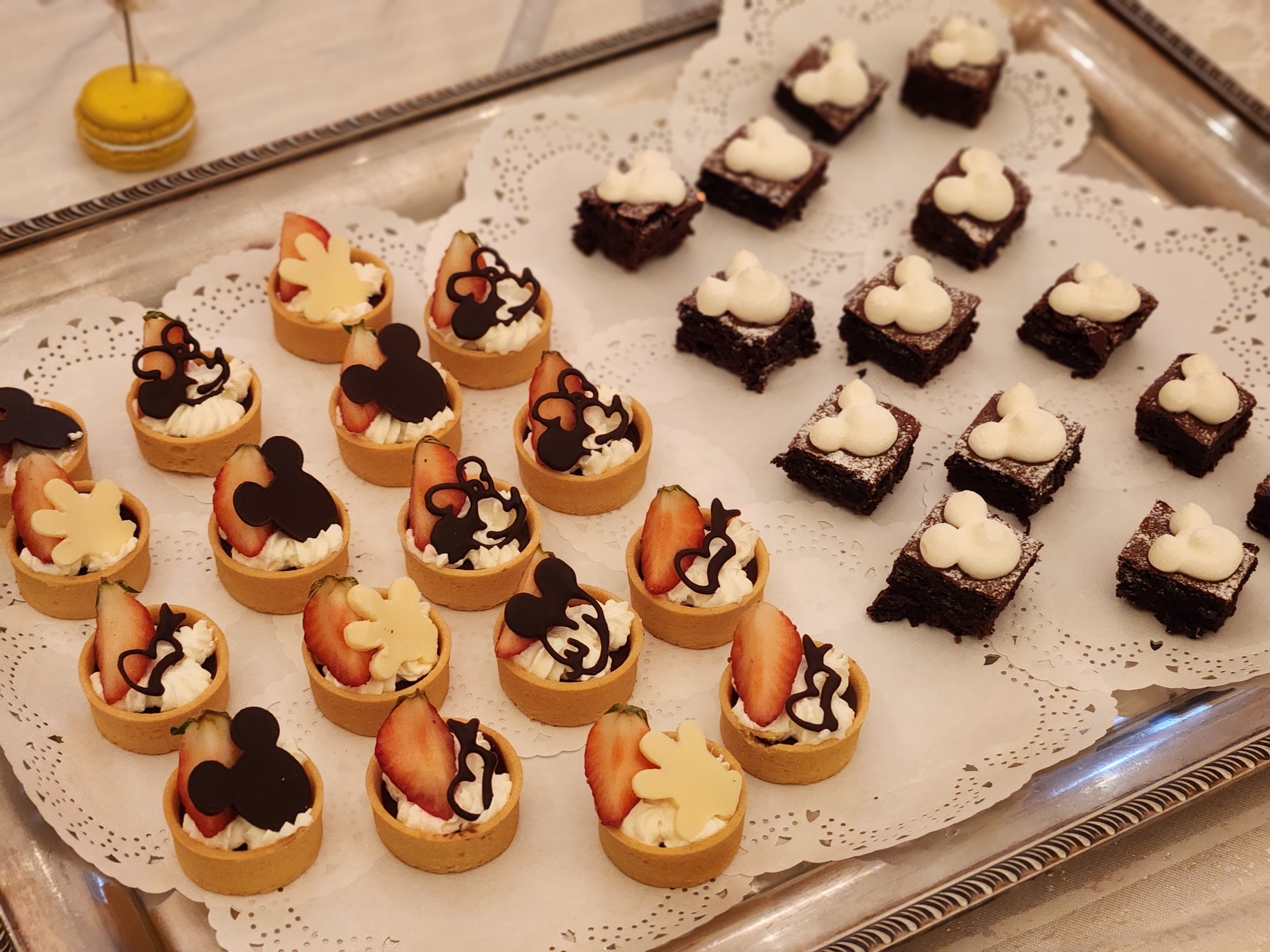 18 (アンウィット) Produced by Casa d' Angela