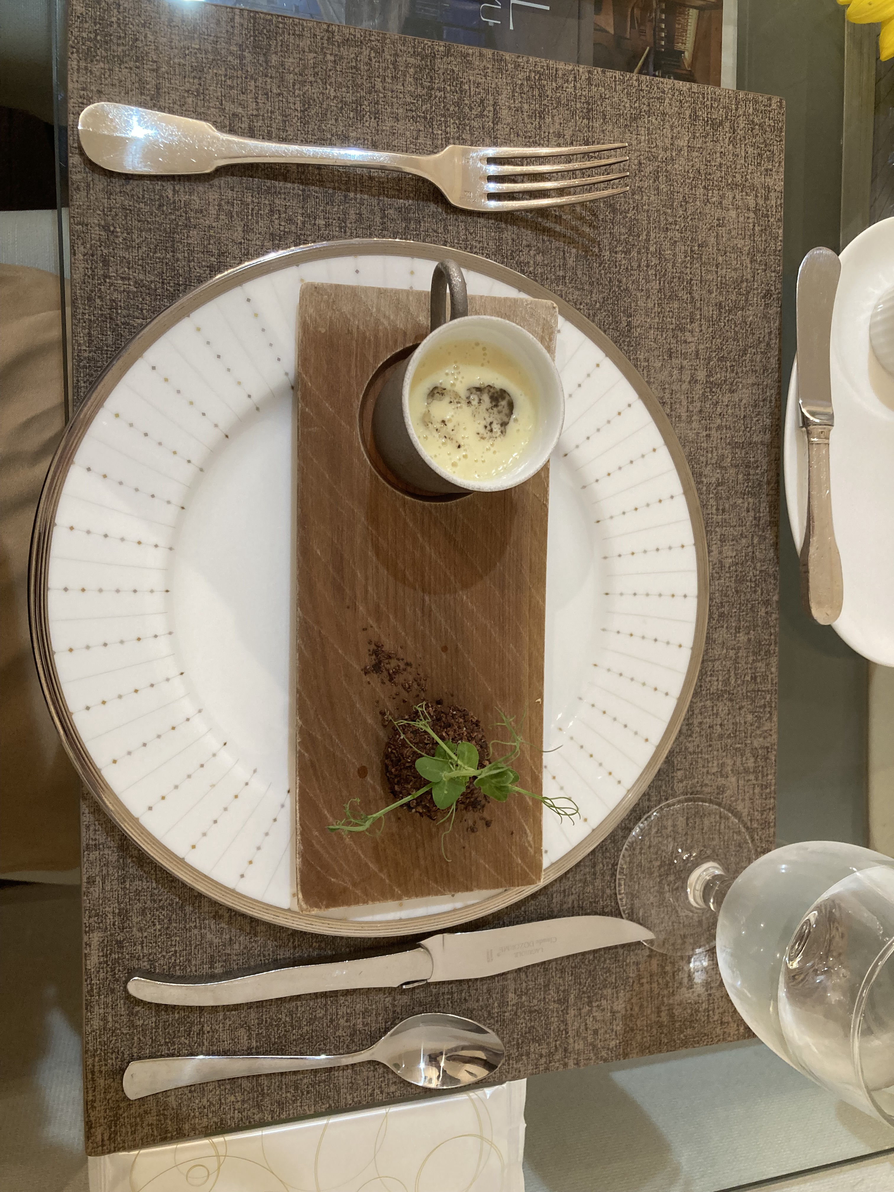 セント・ラファエロチャペル御堂筋