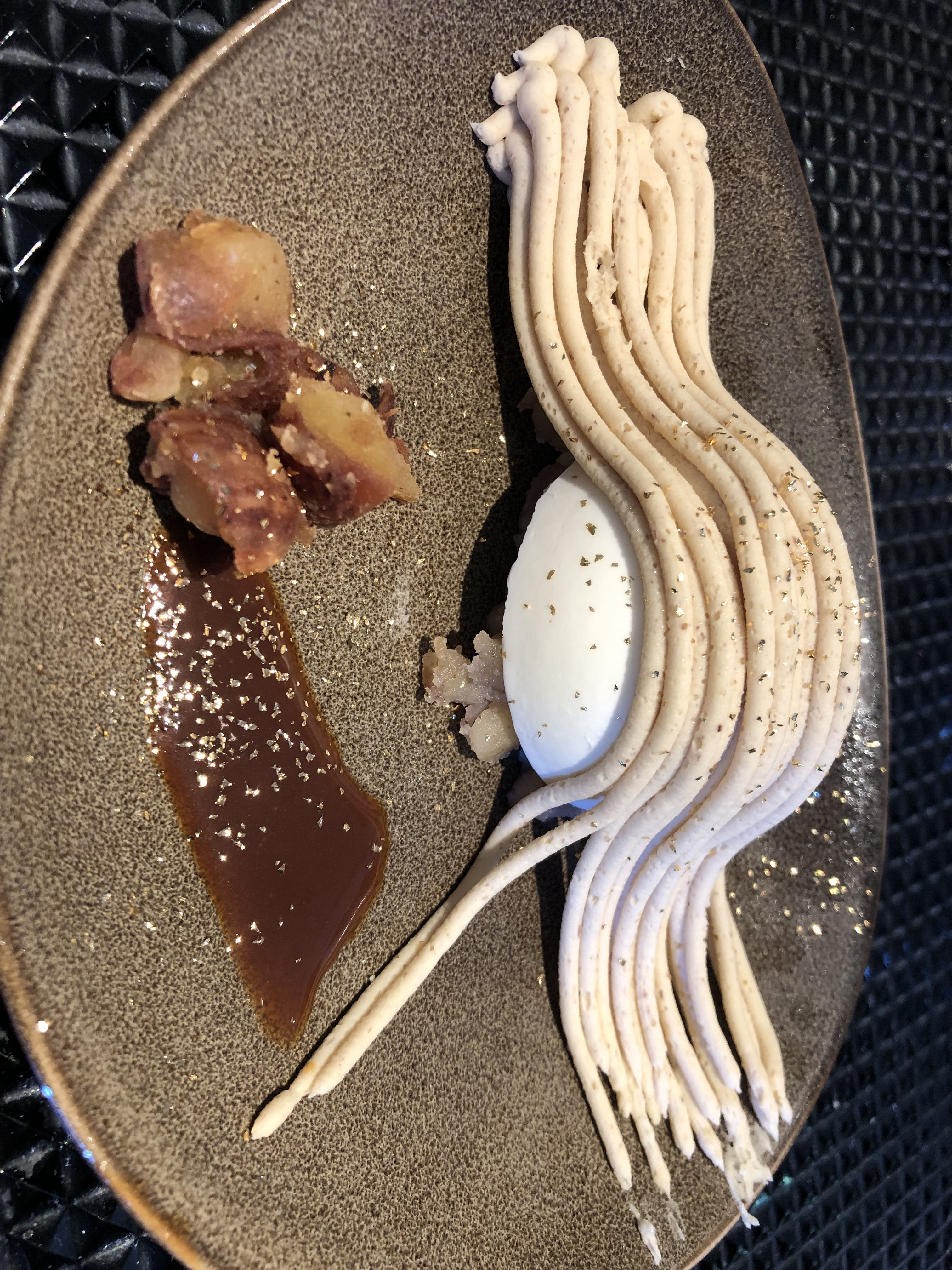 ザ ストリングス表参道