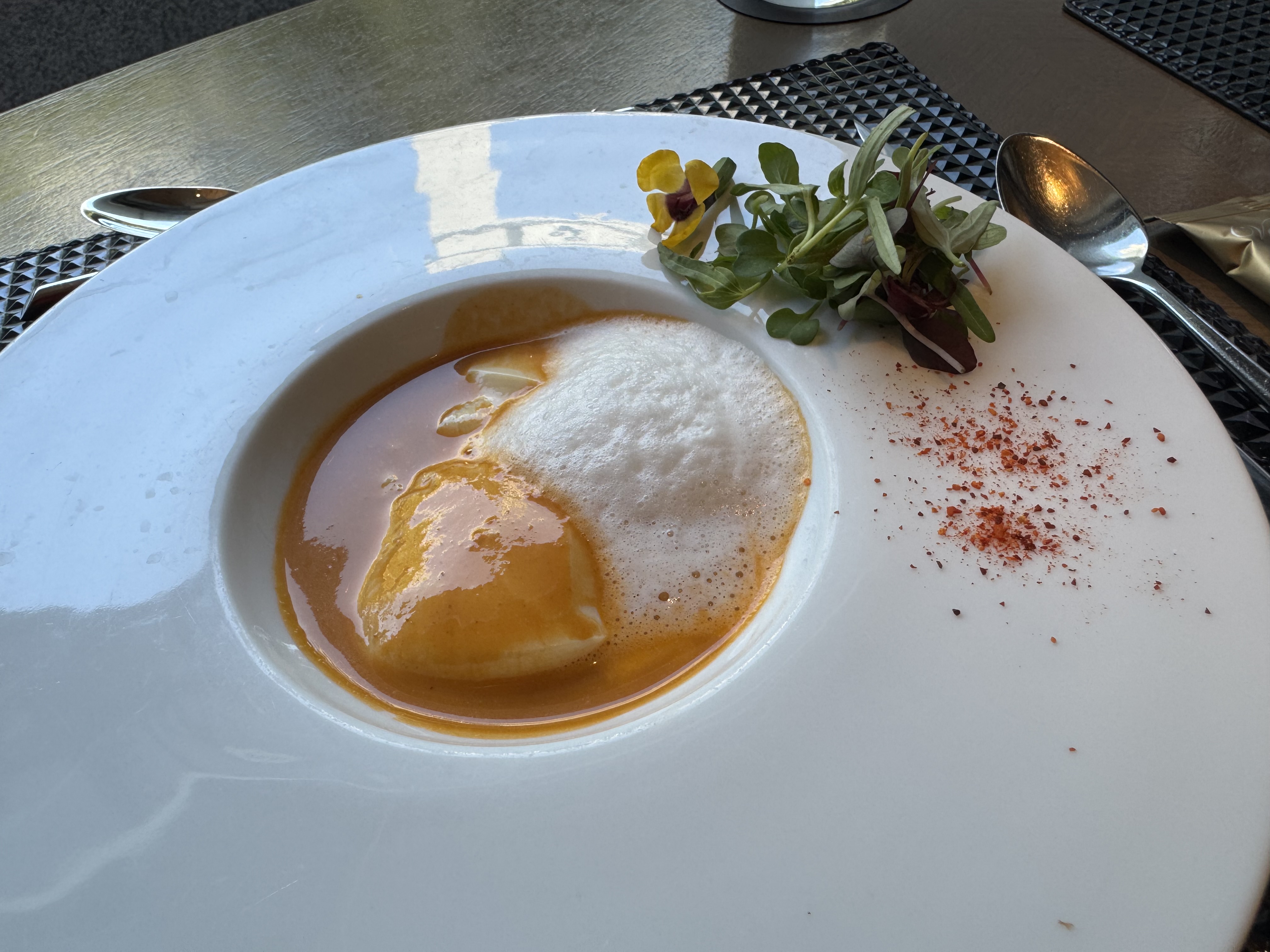 ザ ストリングス表参道