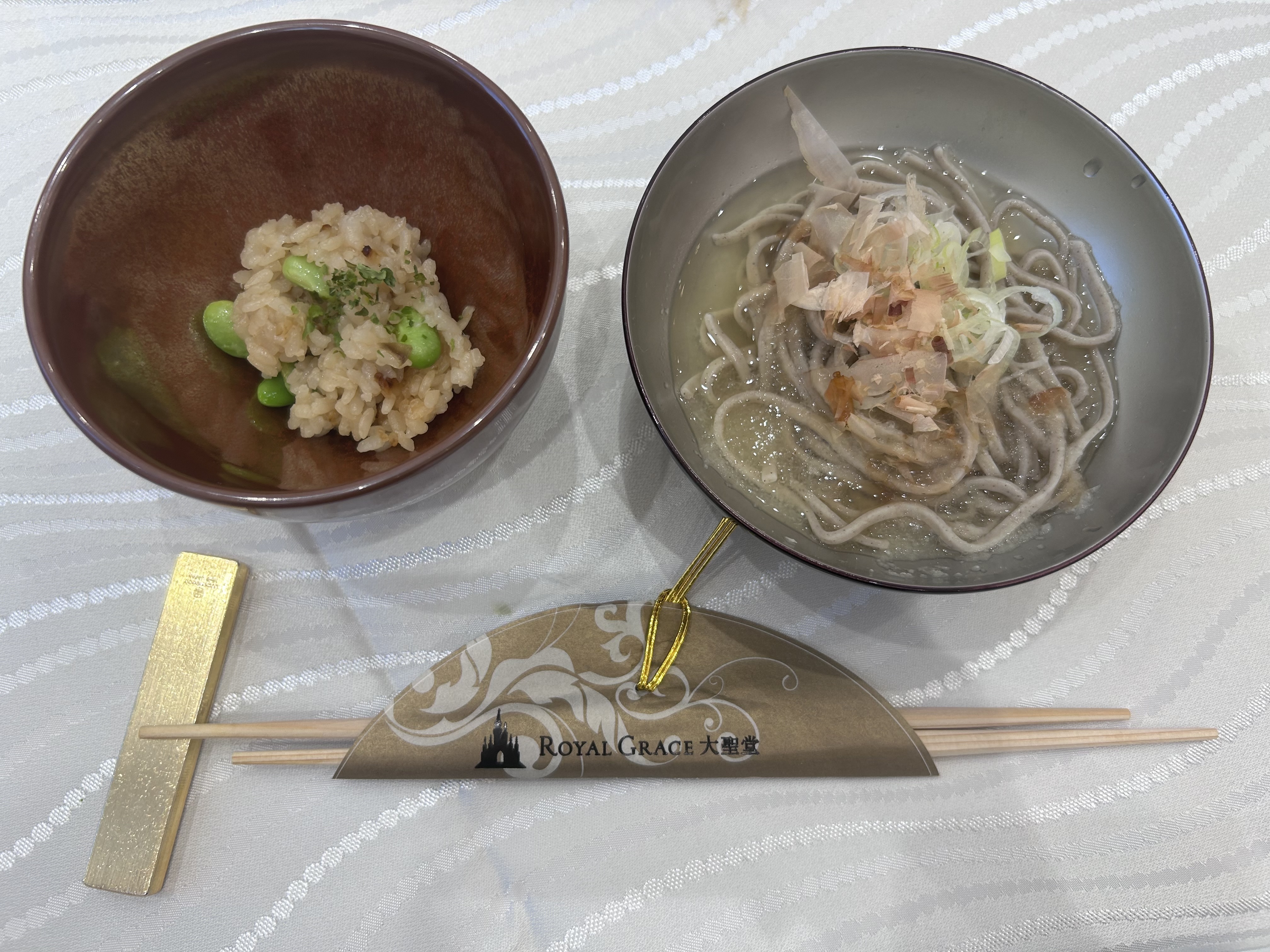 ローズガーデン/ロイヤルグレース大聖堂