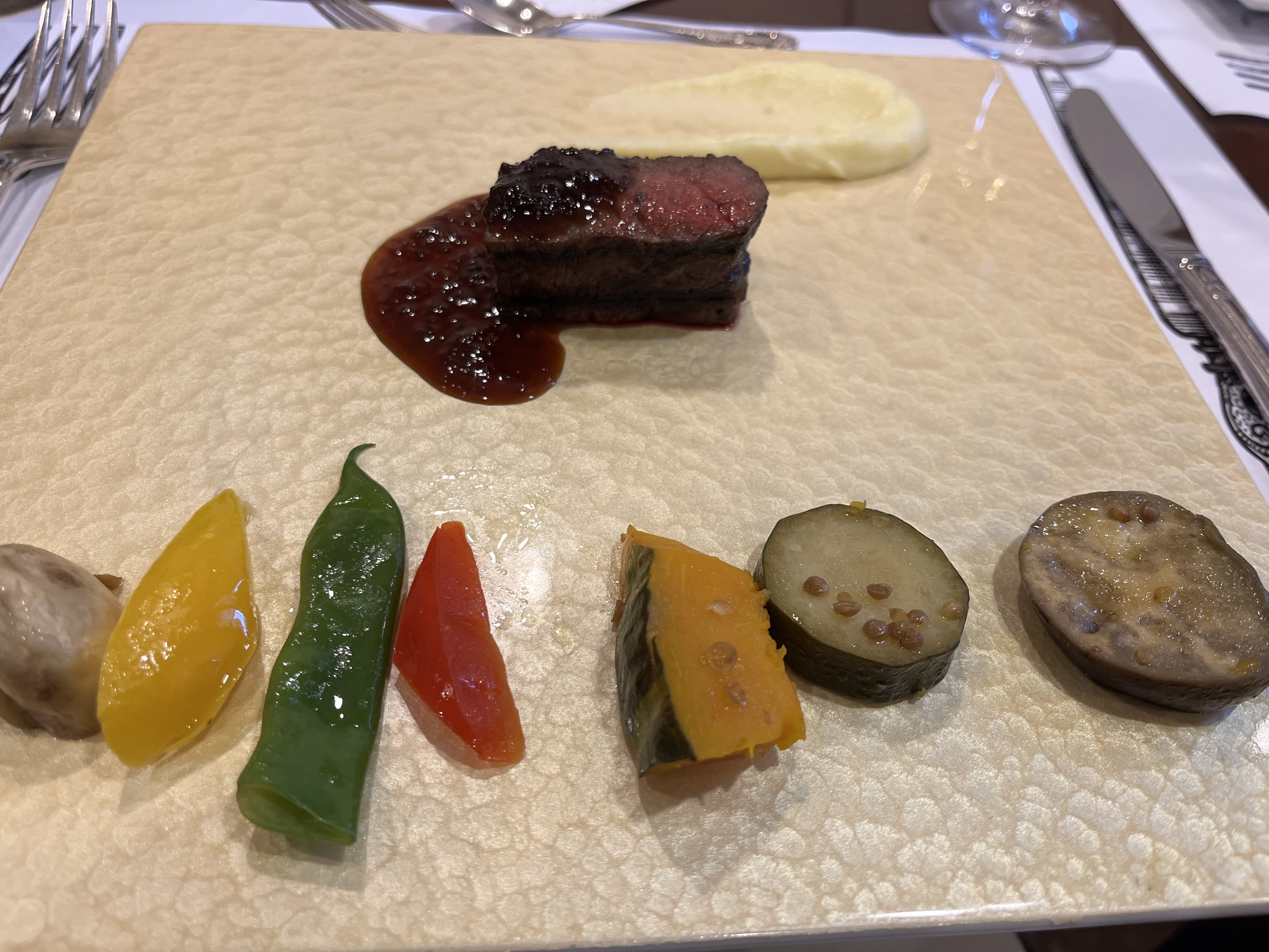 カサ・デ・アンジェラ馬車道(Casa d' Angela)