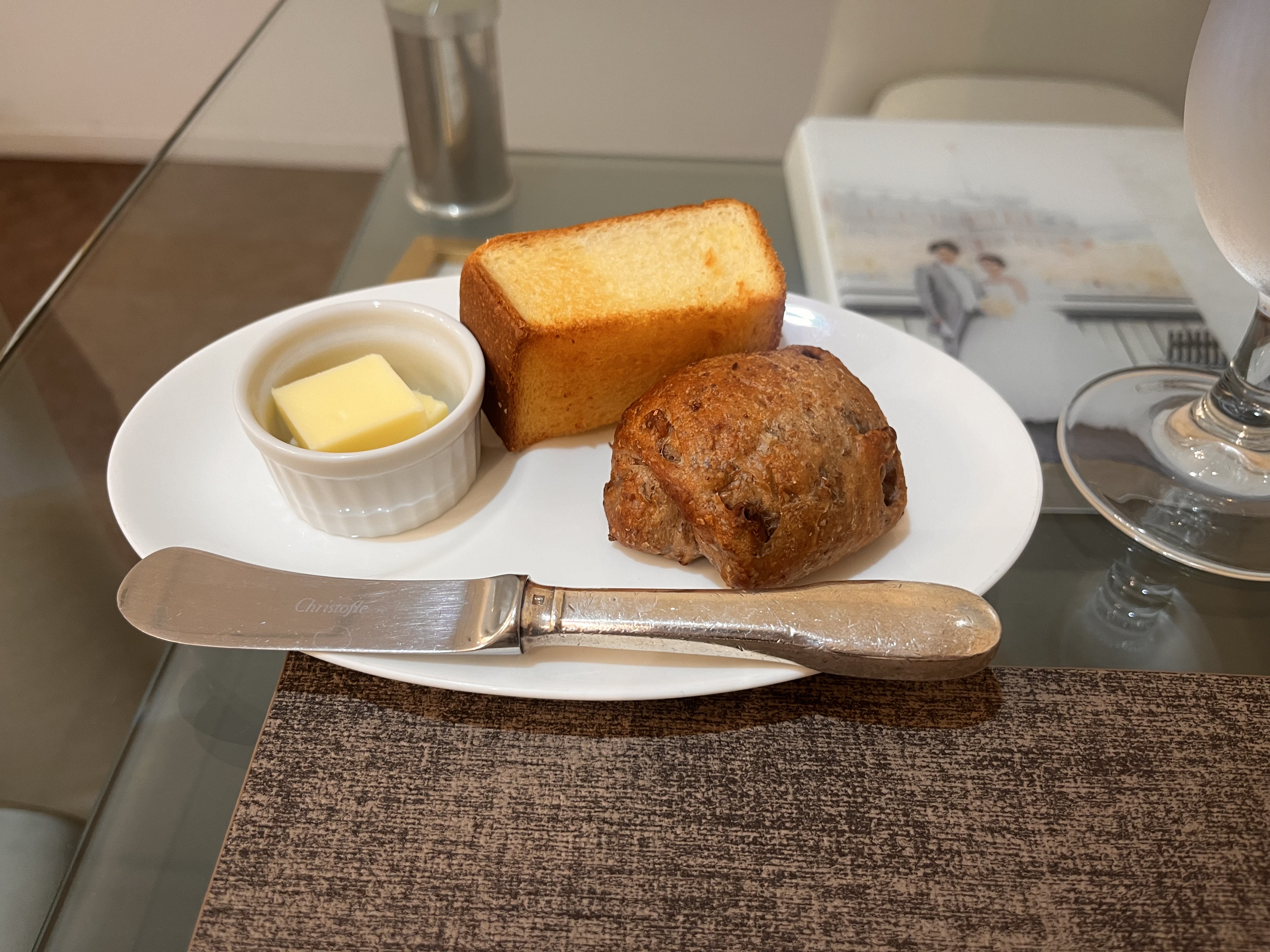 セント・ラファエロチャペル御堂筋