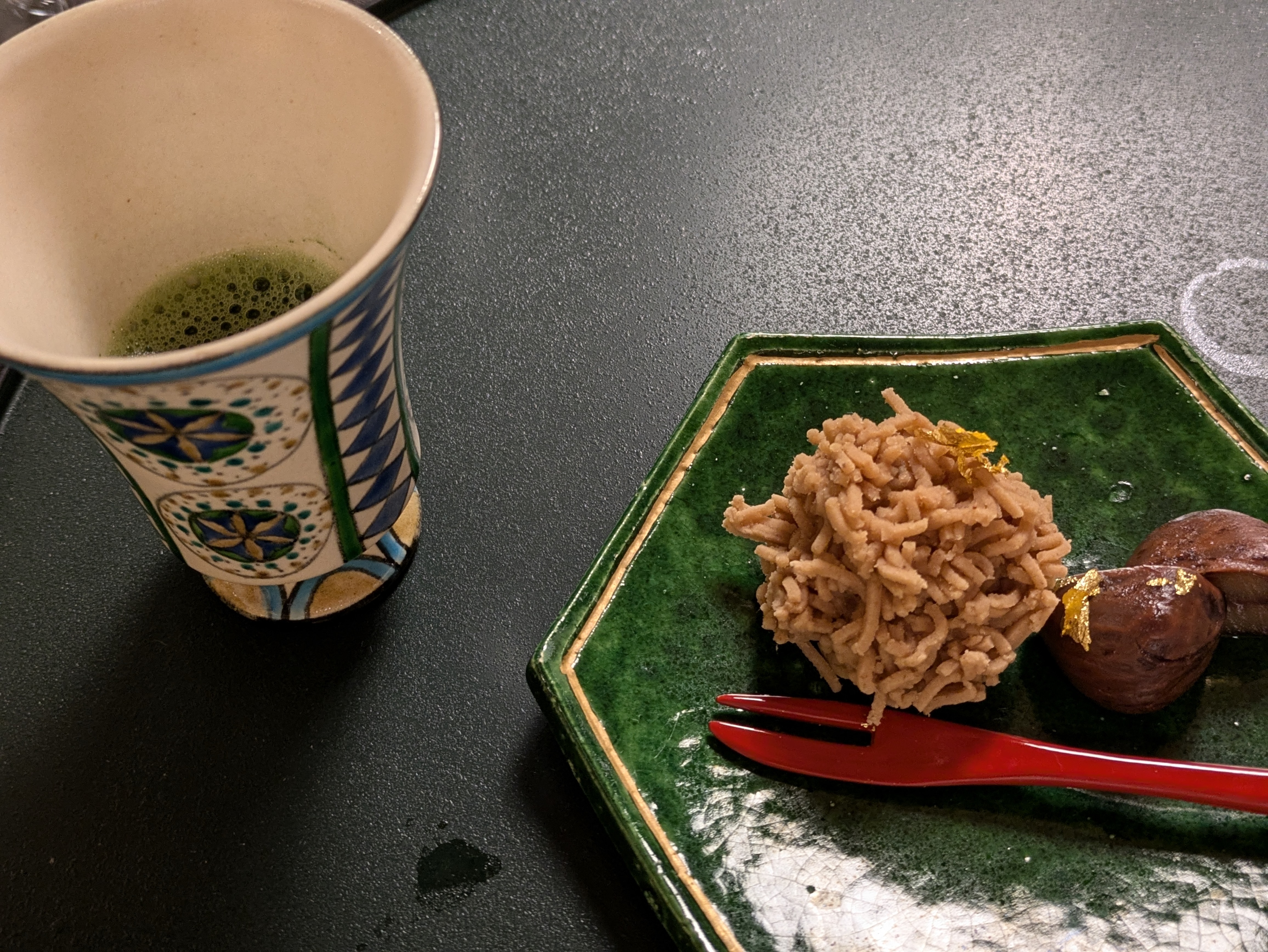 The KIKUSUIRO narapark(菊水楼)