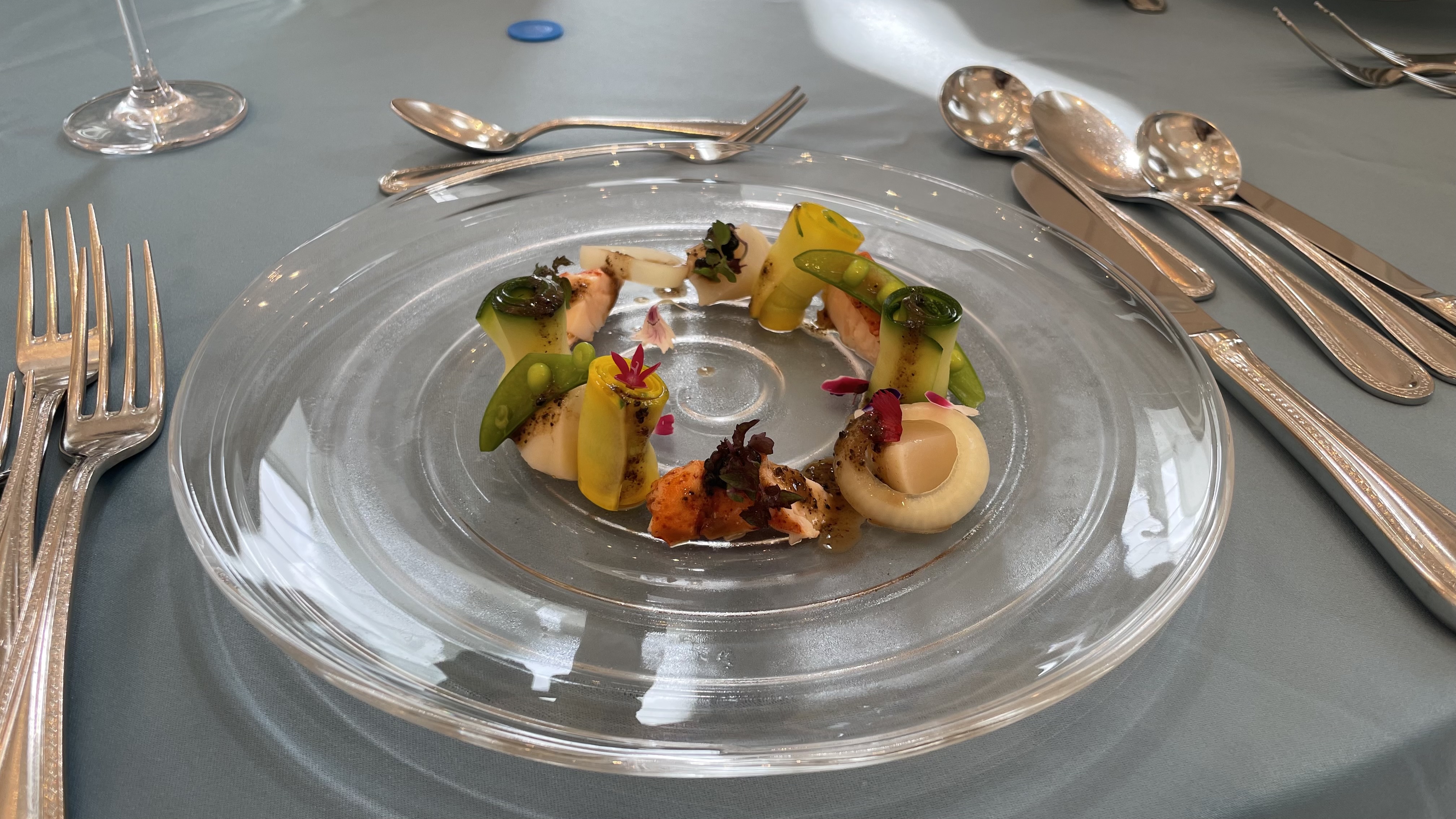 18 (アンウィット) Produced by Casa d' Angela