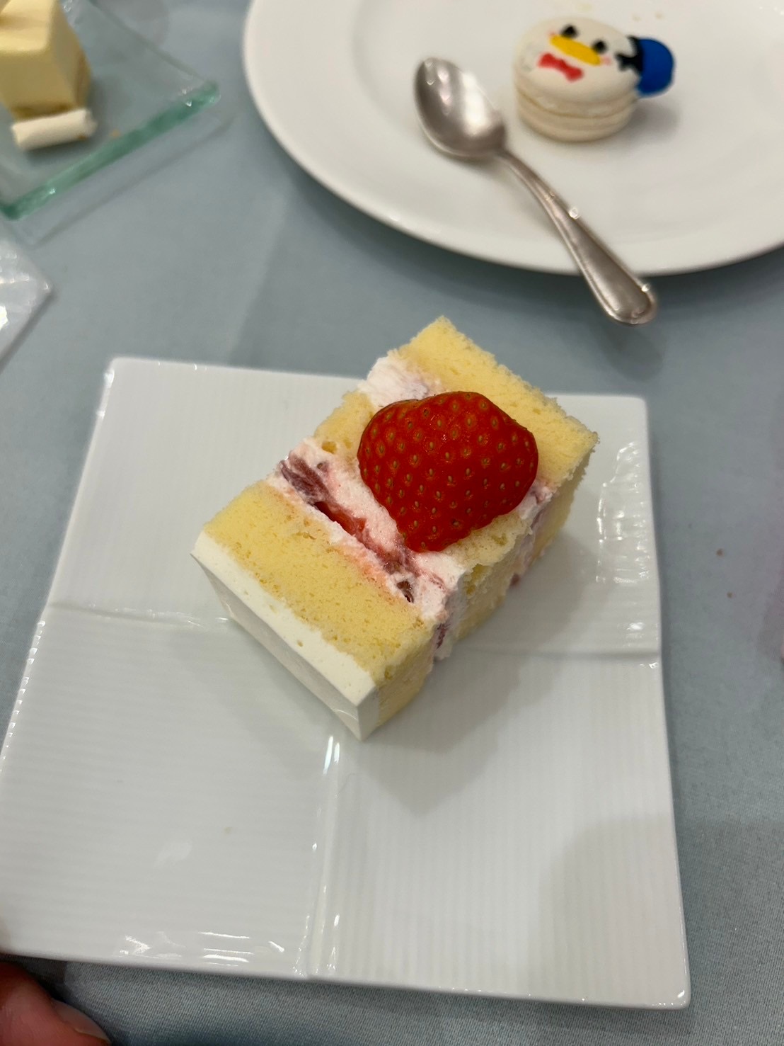 セント・ラファエロチャペル御堂筋