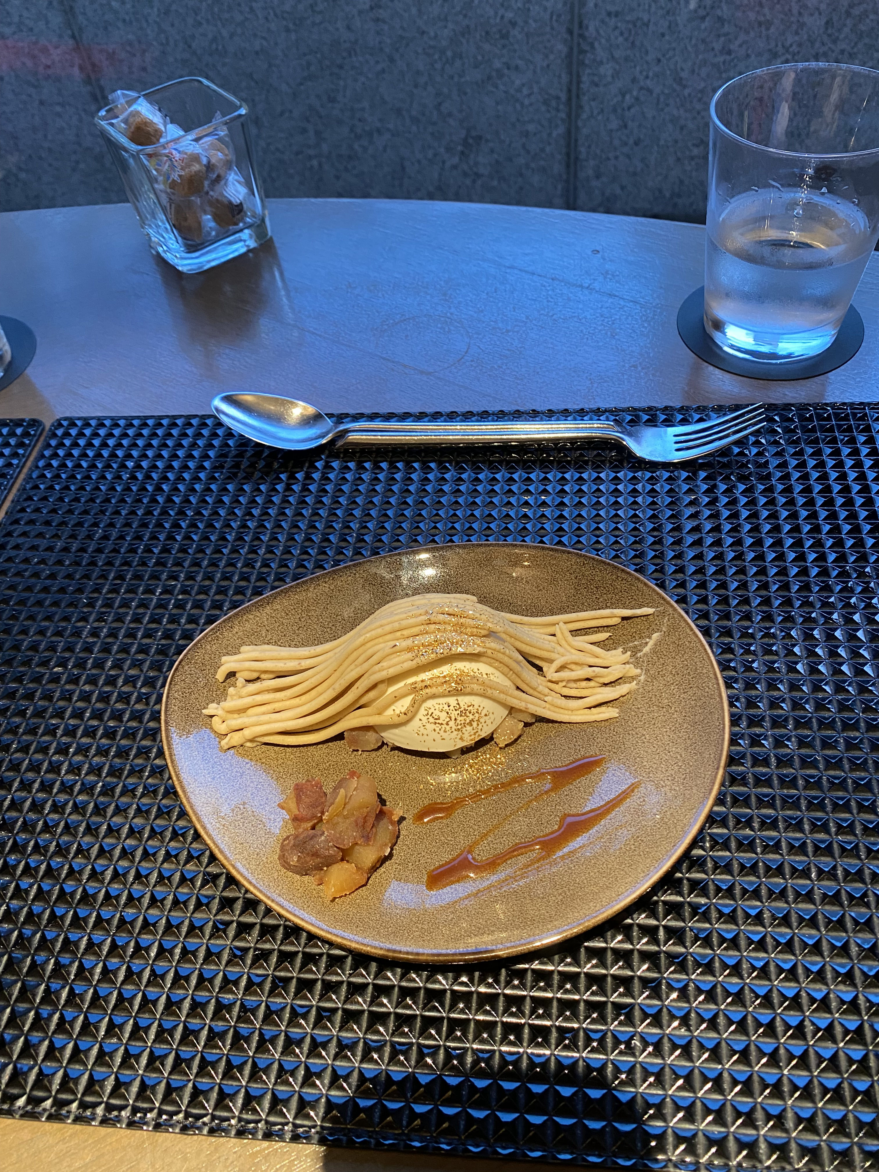 ザ ストリングス表参道