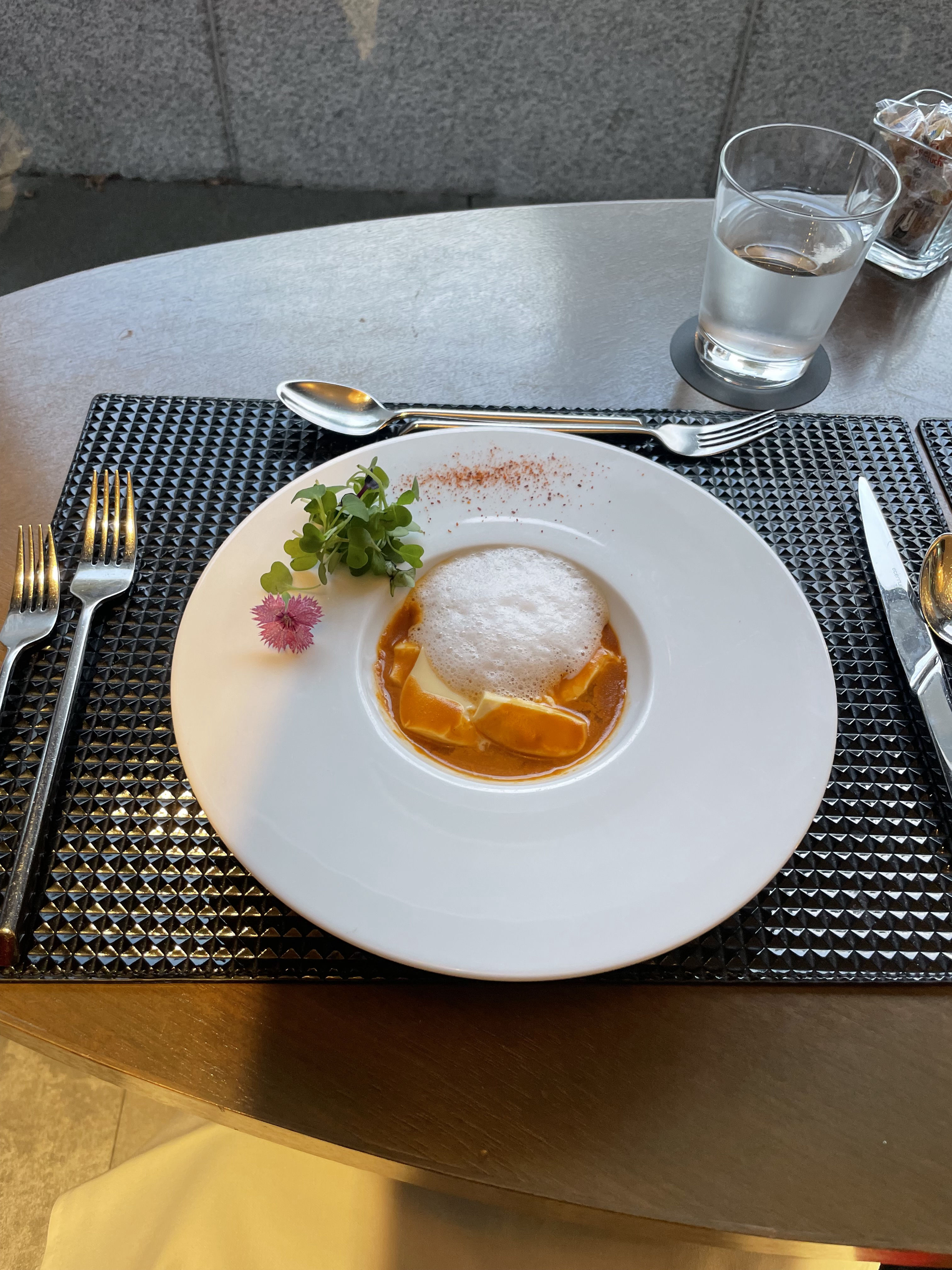 ザ ストリングス表参道