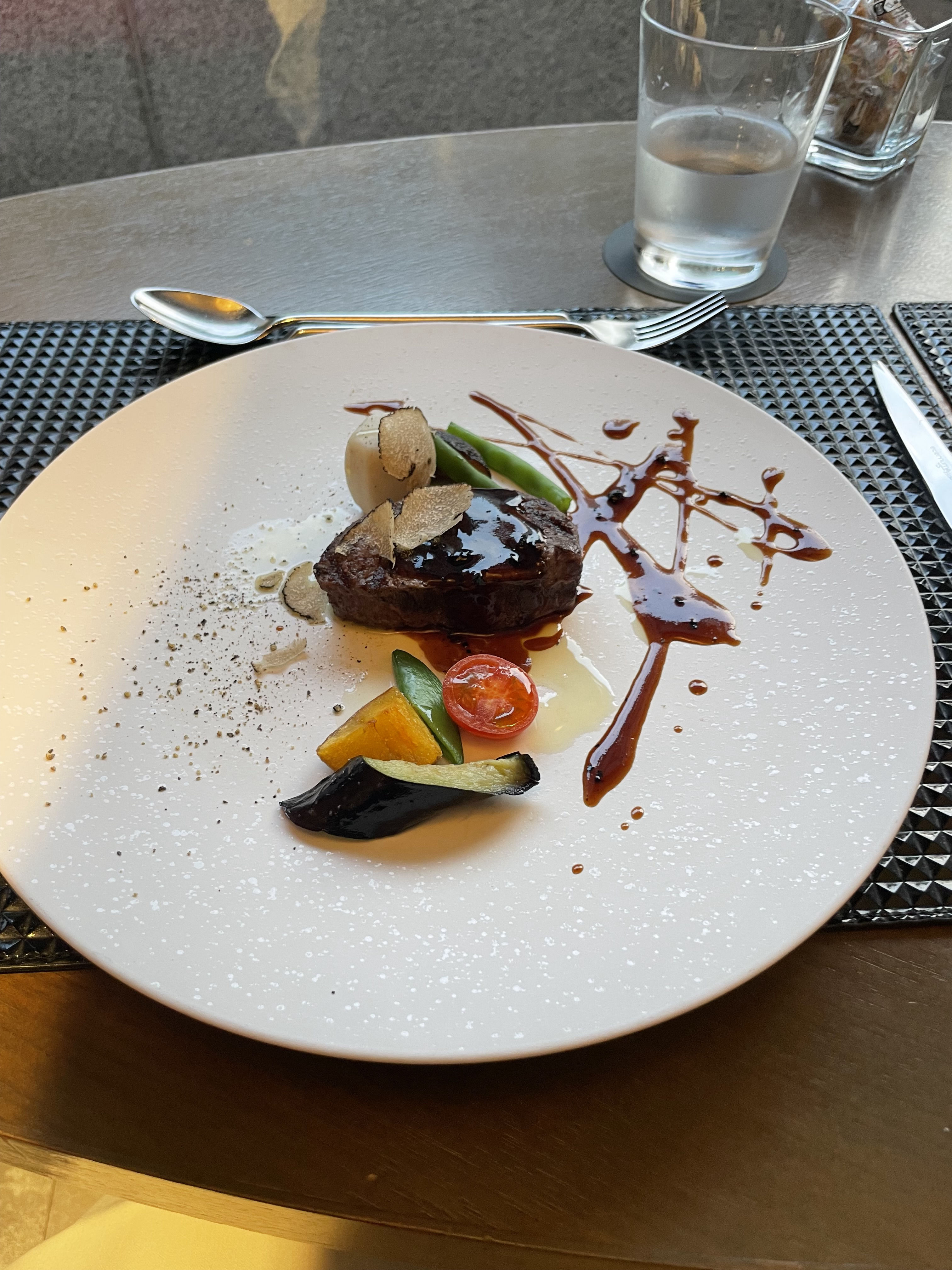 ザ ストリングス表参道