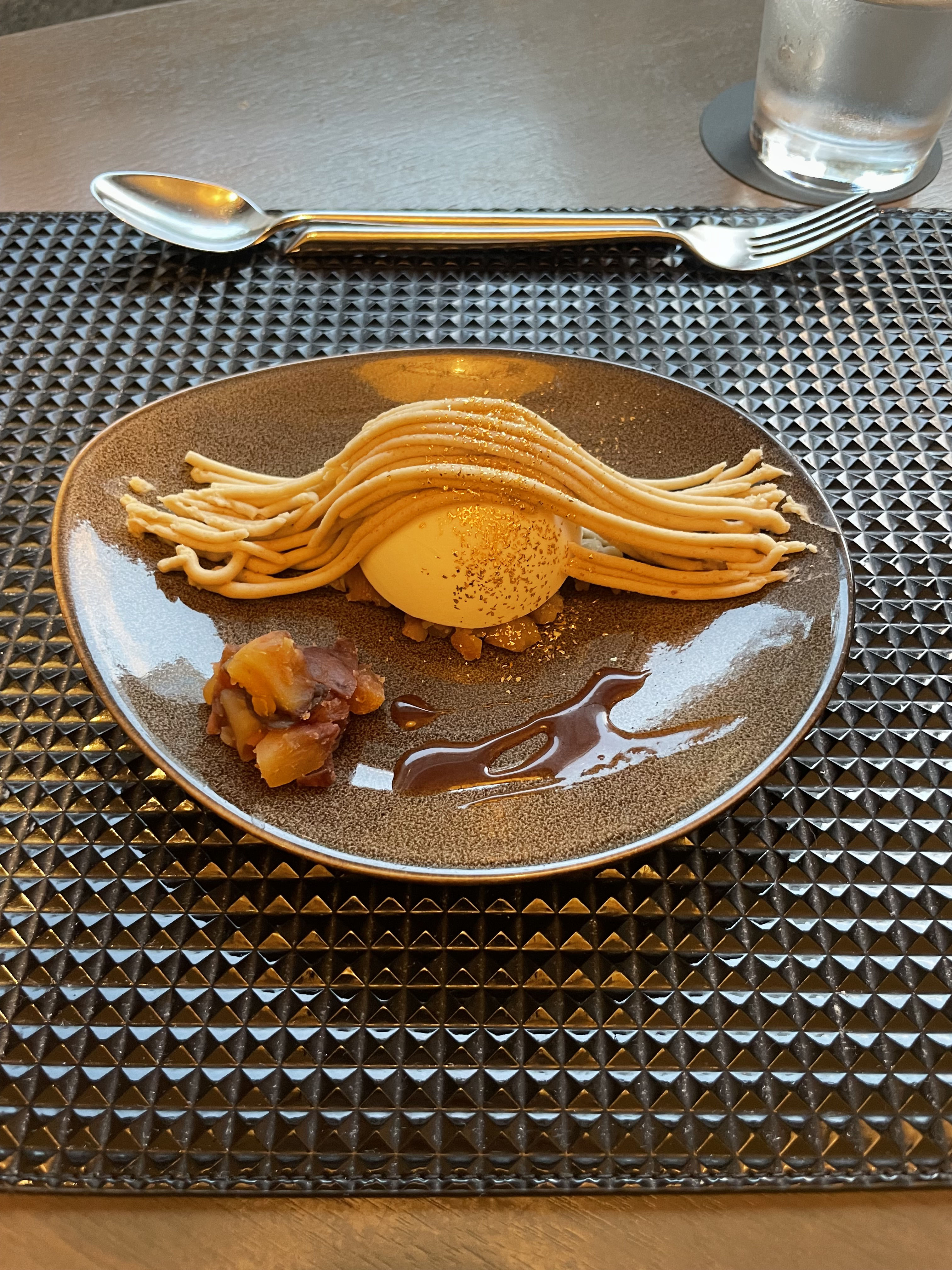 ザ ストリングス表参道