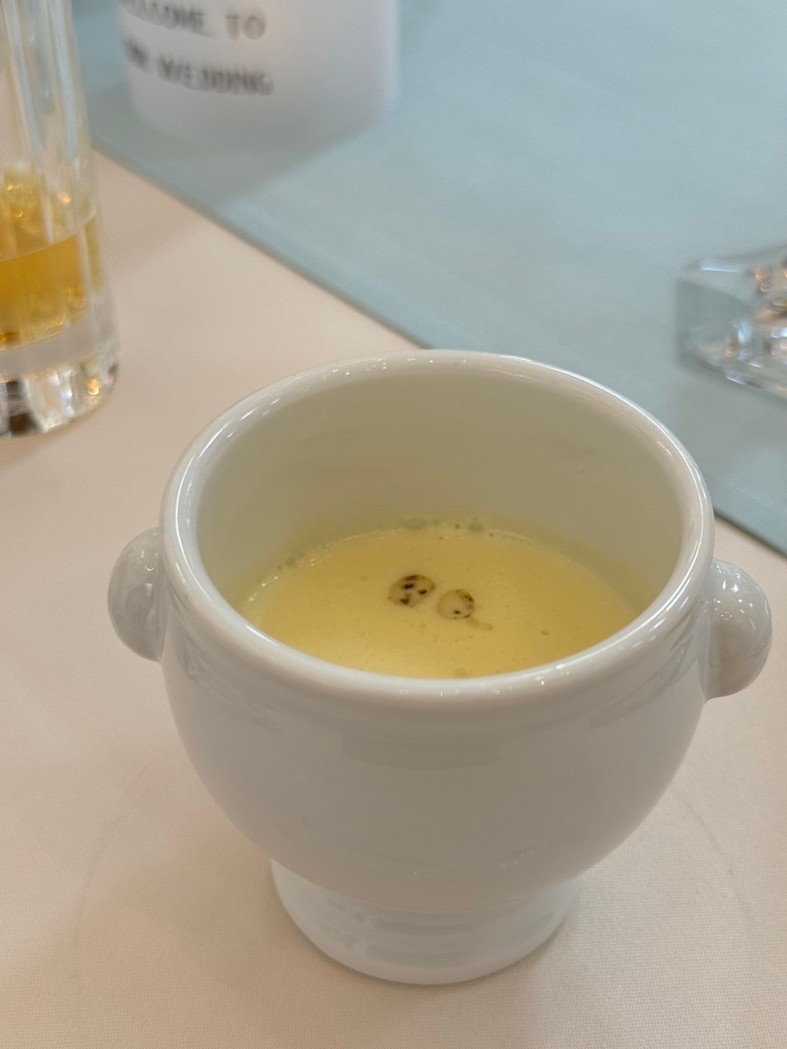 18 (アンウィット) Produced by Casa d' Angela