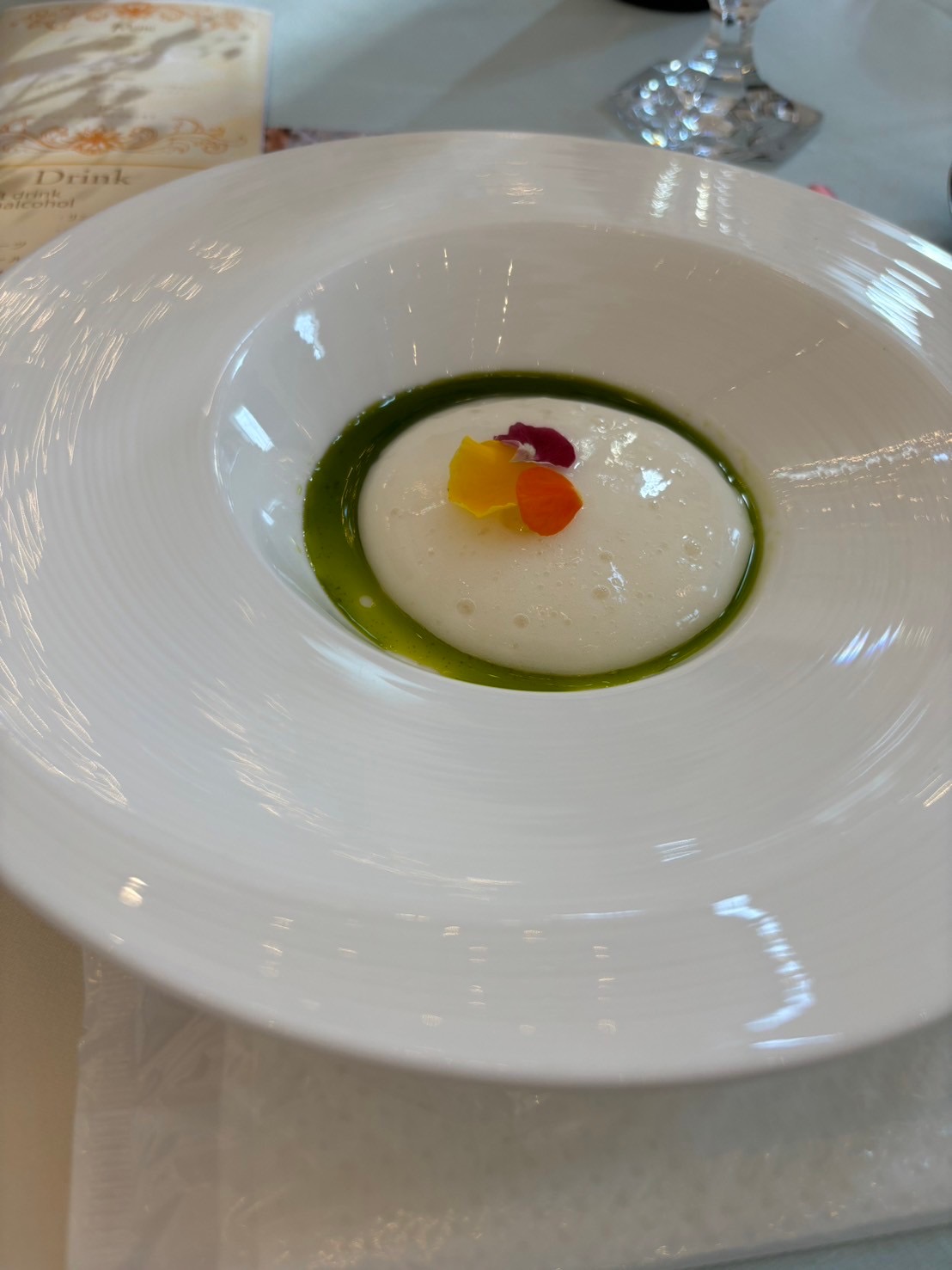 18 (アンウィット) Produced by Casa d' Angela