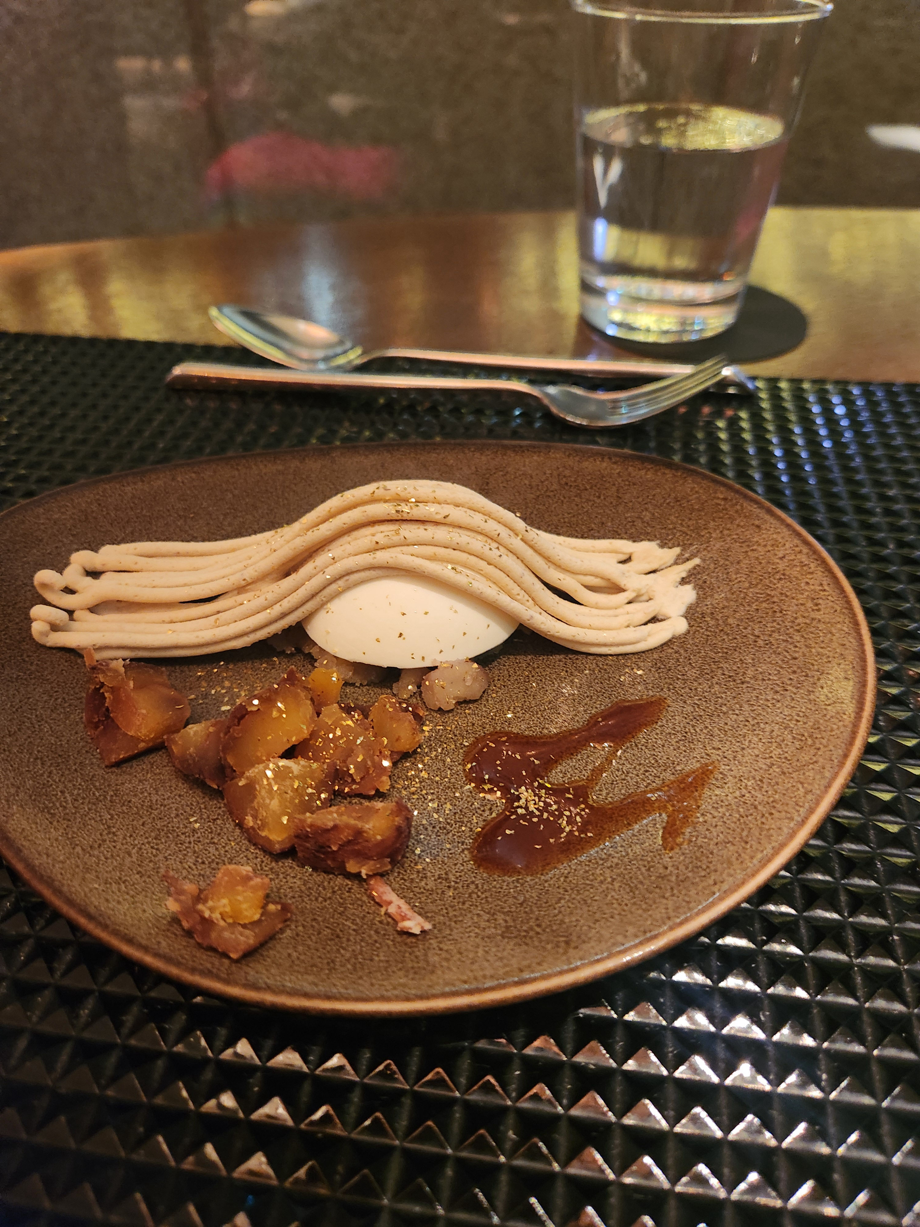 ザ ストリングス表参道